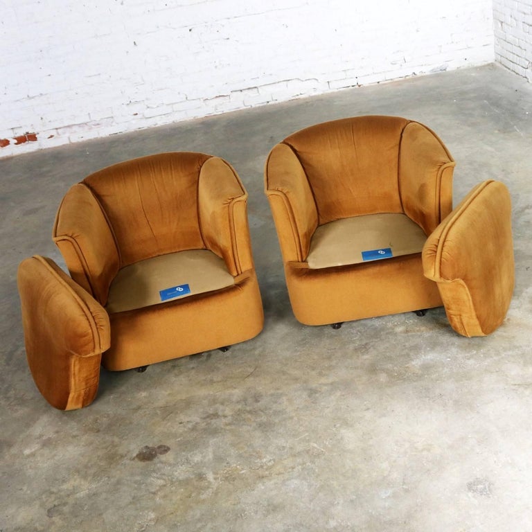 Pair of Drexel Swivel Barrel Shaped Club Chairs in Burnt Orange Velvet