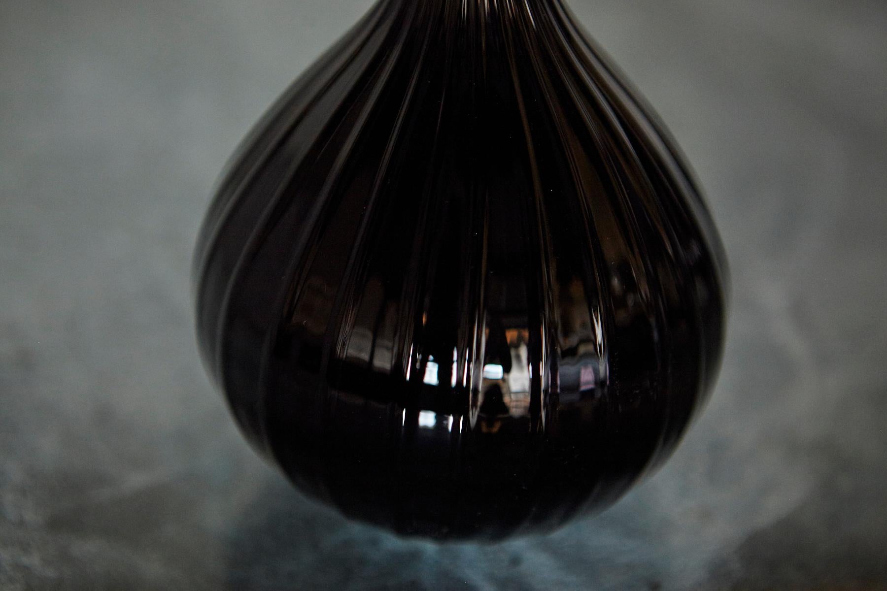 Paar Vasen aus schwarzem Muranoglas 