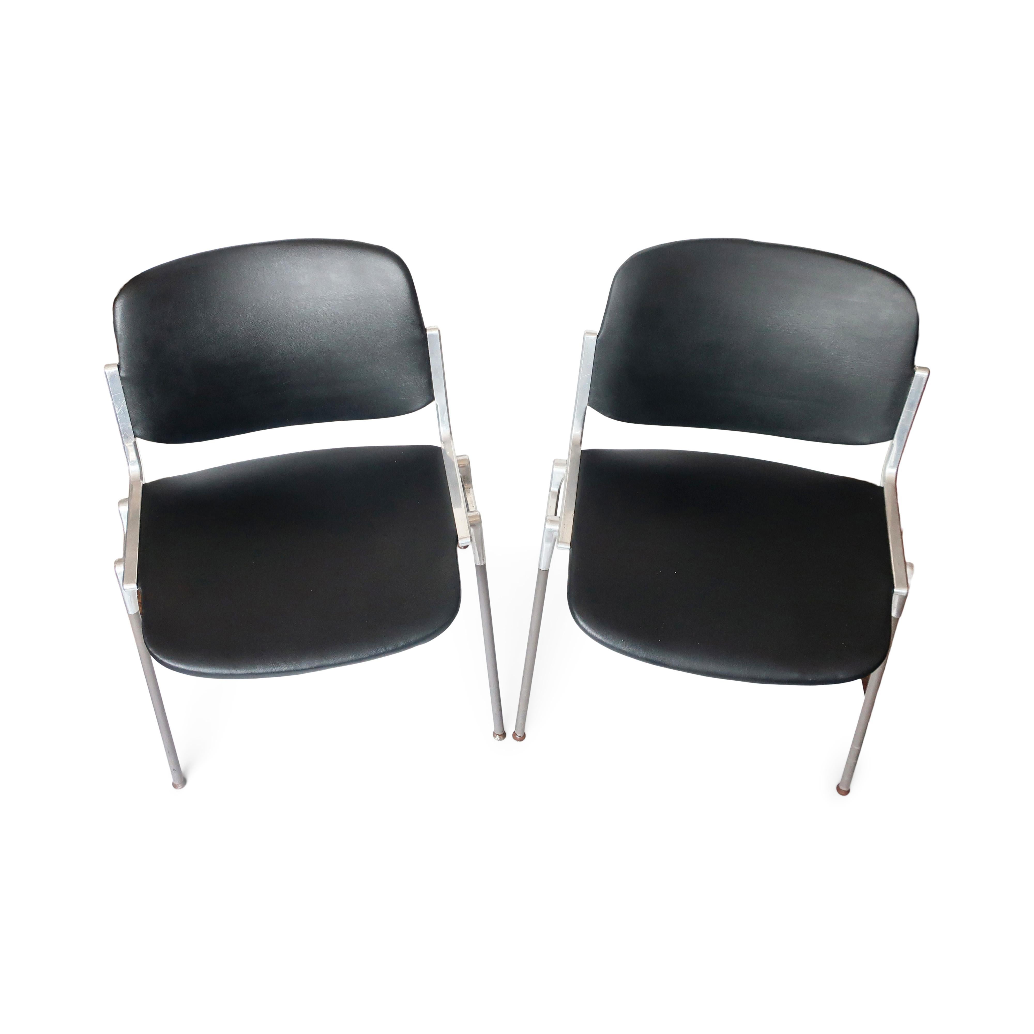 20th Century Pair of DSC 106 Chairs by Giancarlo Piretti for Castelli
