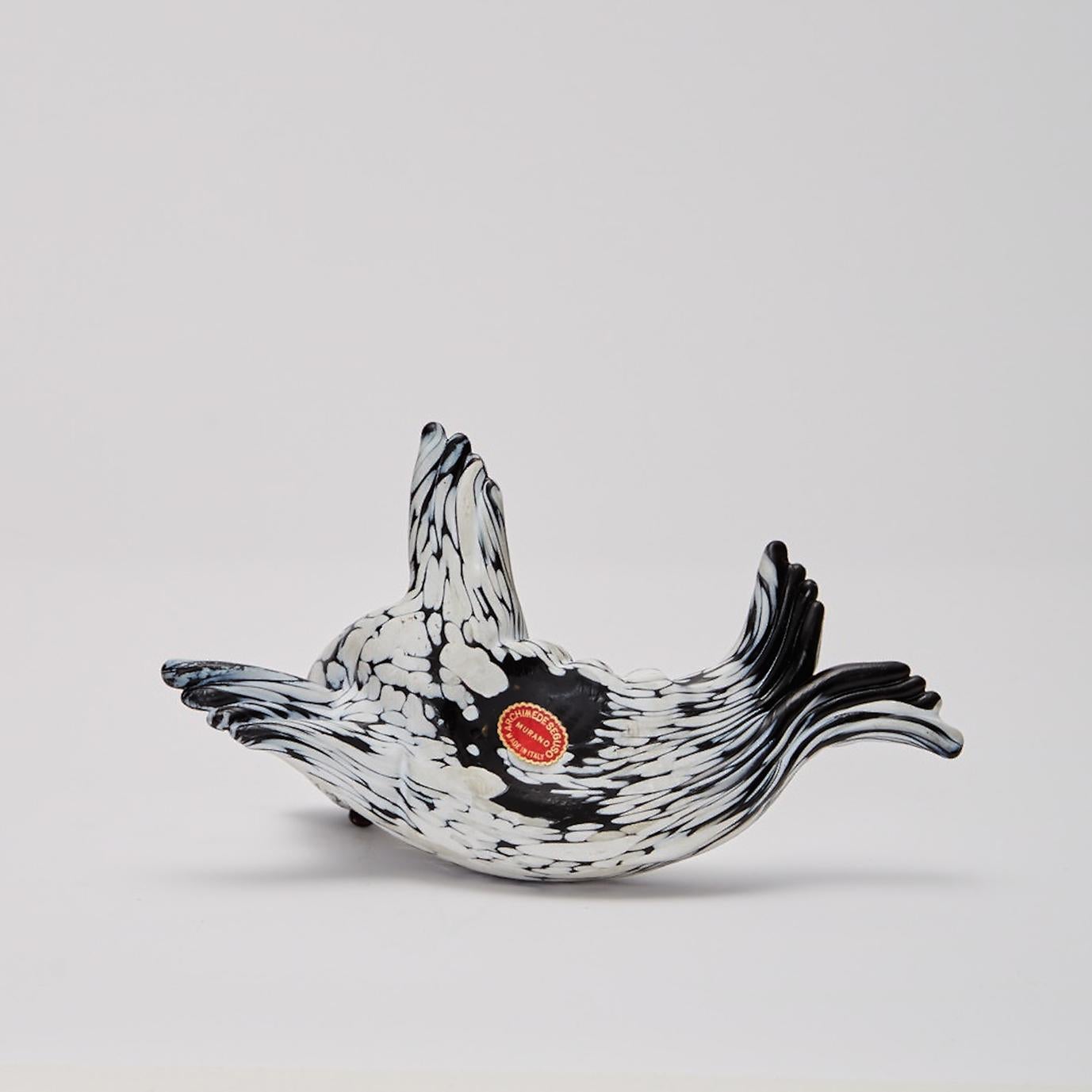 Verre d'art Archimede Seguso Paire d'objets de décoration  Sculptures d'animaux de canards noirs et blancs de Murano en vente