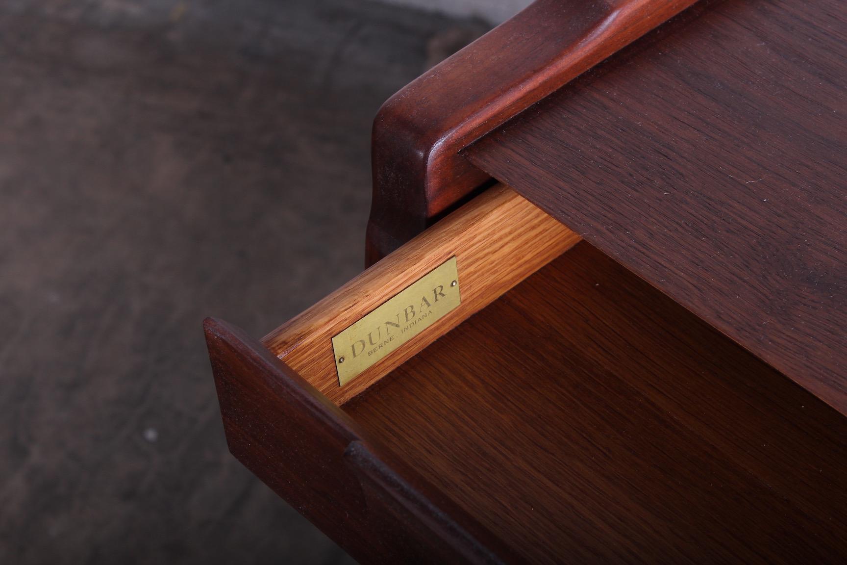 Pair of Dunbar Nightstands by Edward Wormley 3