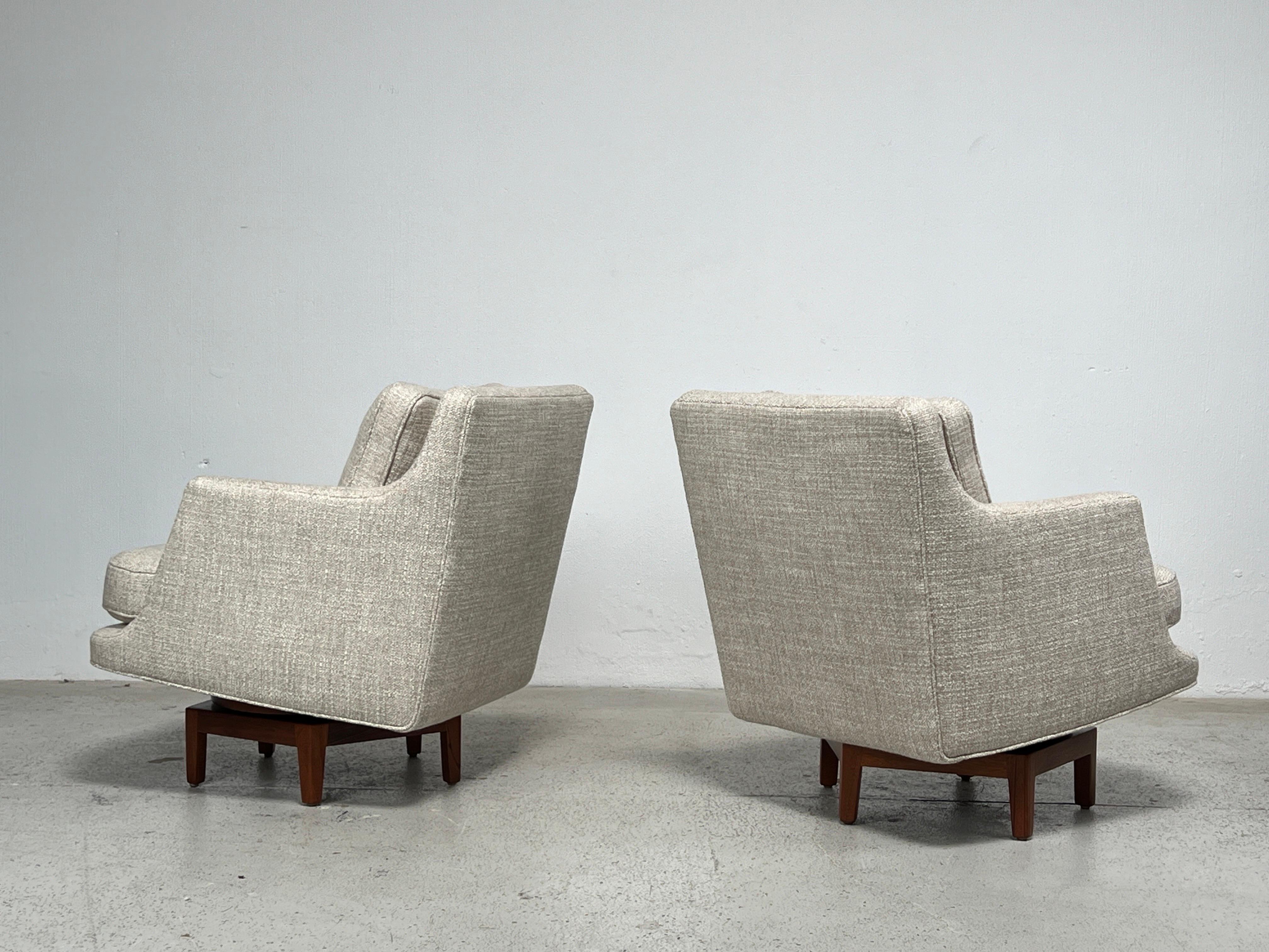 Pair of Dunbar Swivel Chairs by Edward Wormley  For Sale 6