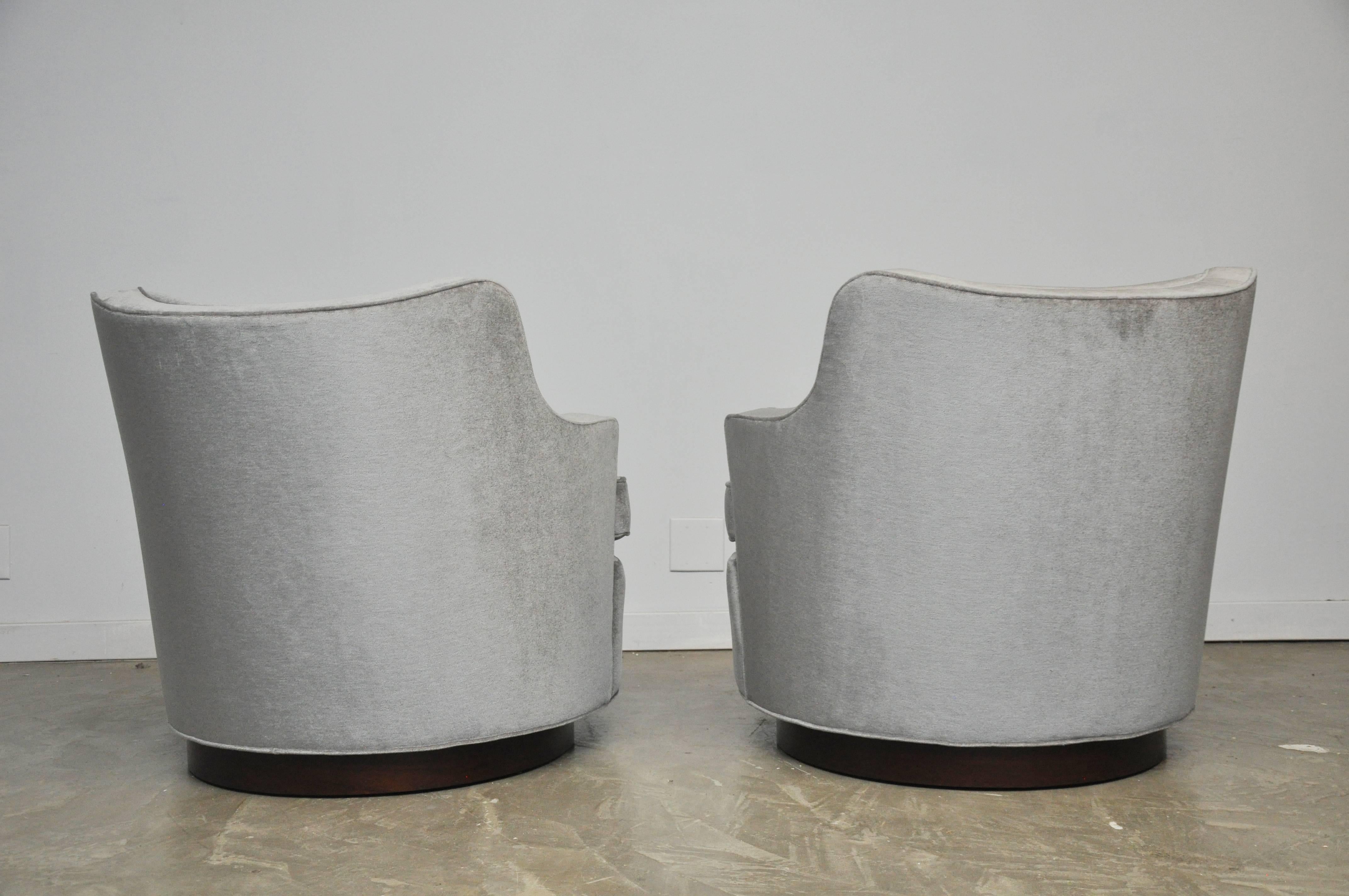 American Pair of Dunbar Swivel Chairs by Edward Wormley