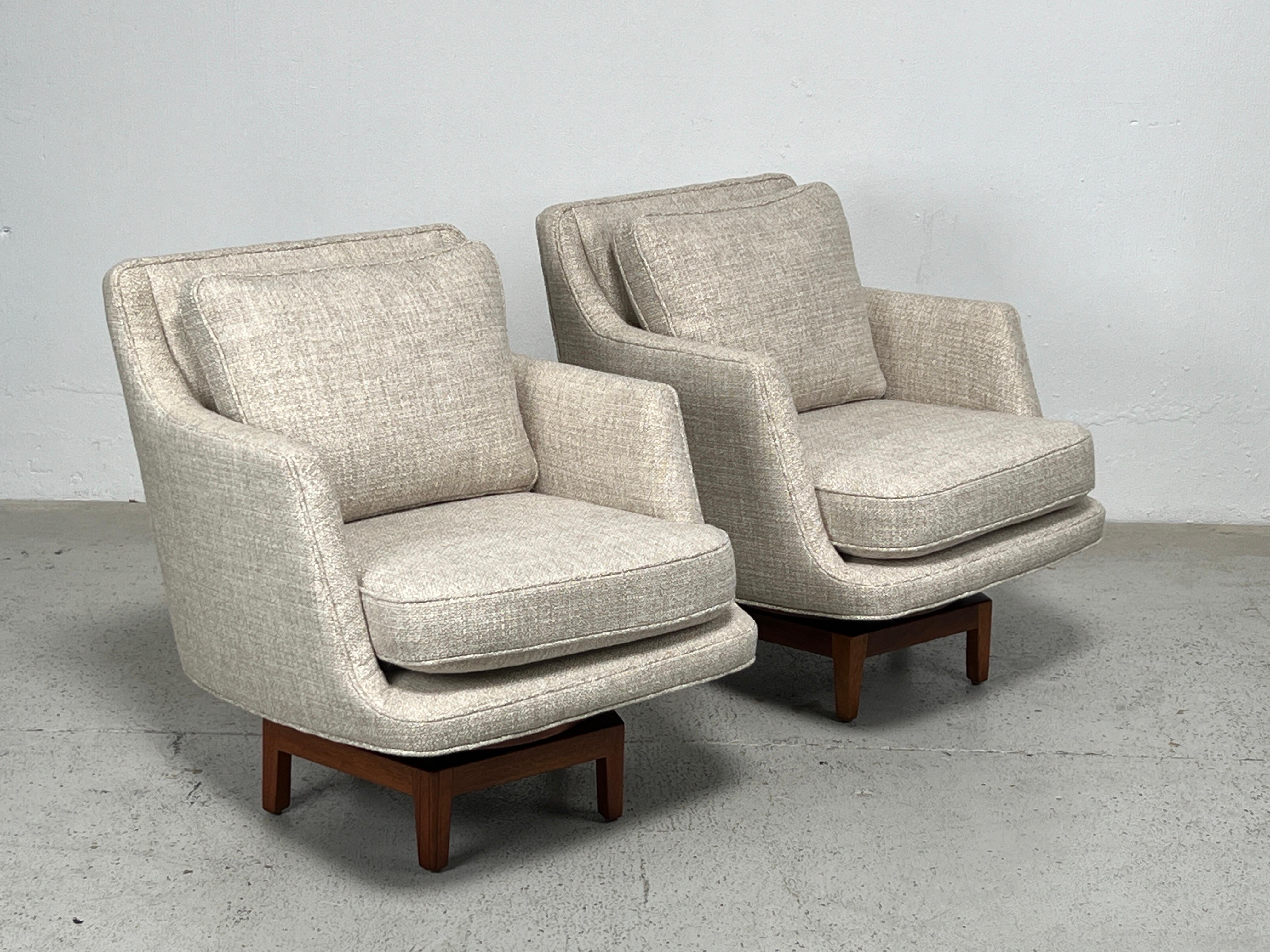 Pair of Dunbar Swivel Chairs by Edward Wormley  For Sale 2