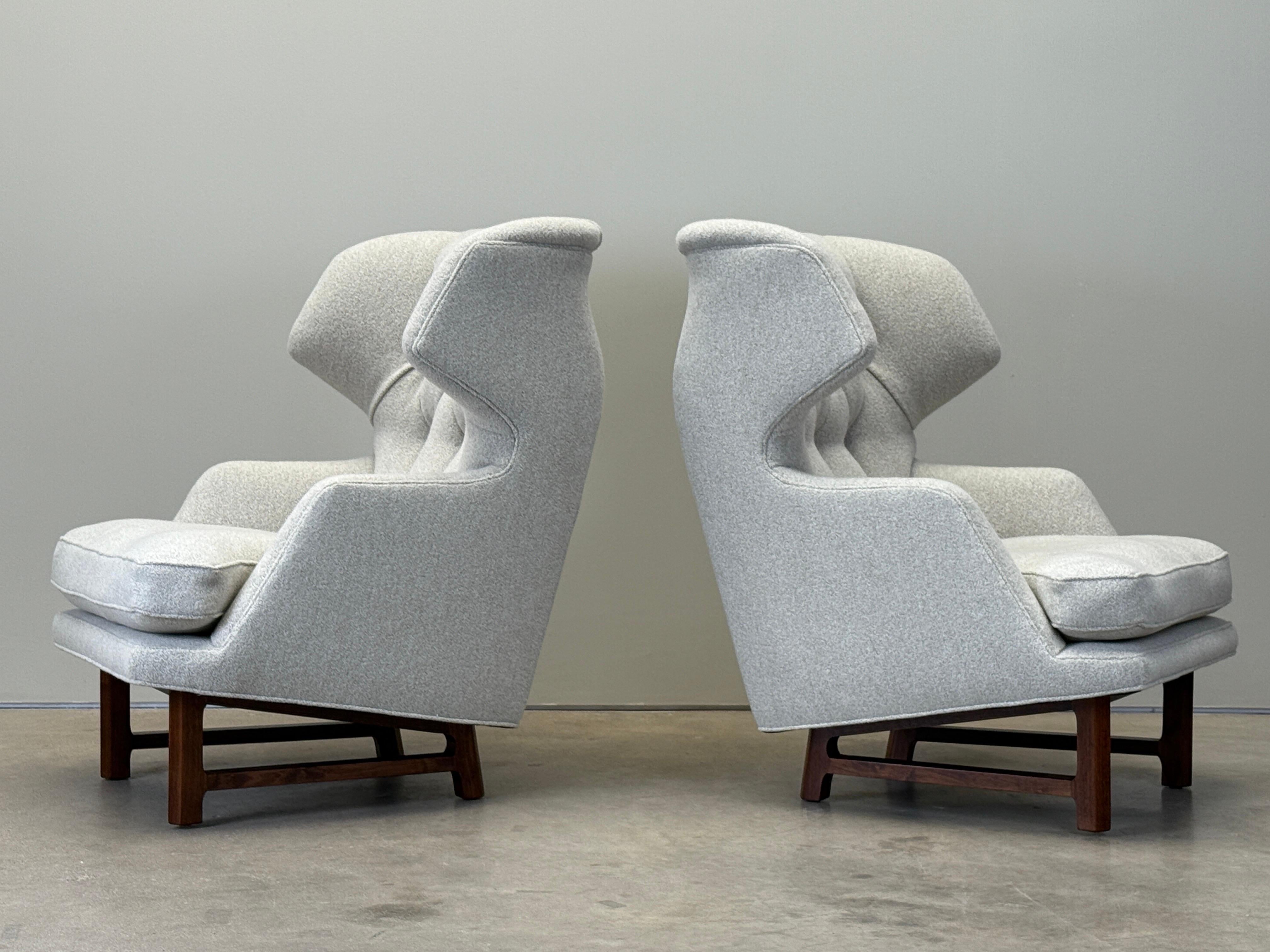 Paire de chaises Janus Dunbar à dossier à ailes par Edward Wormley en vente 11