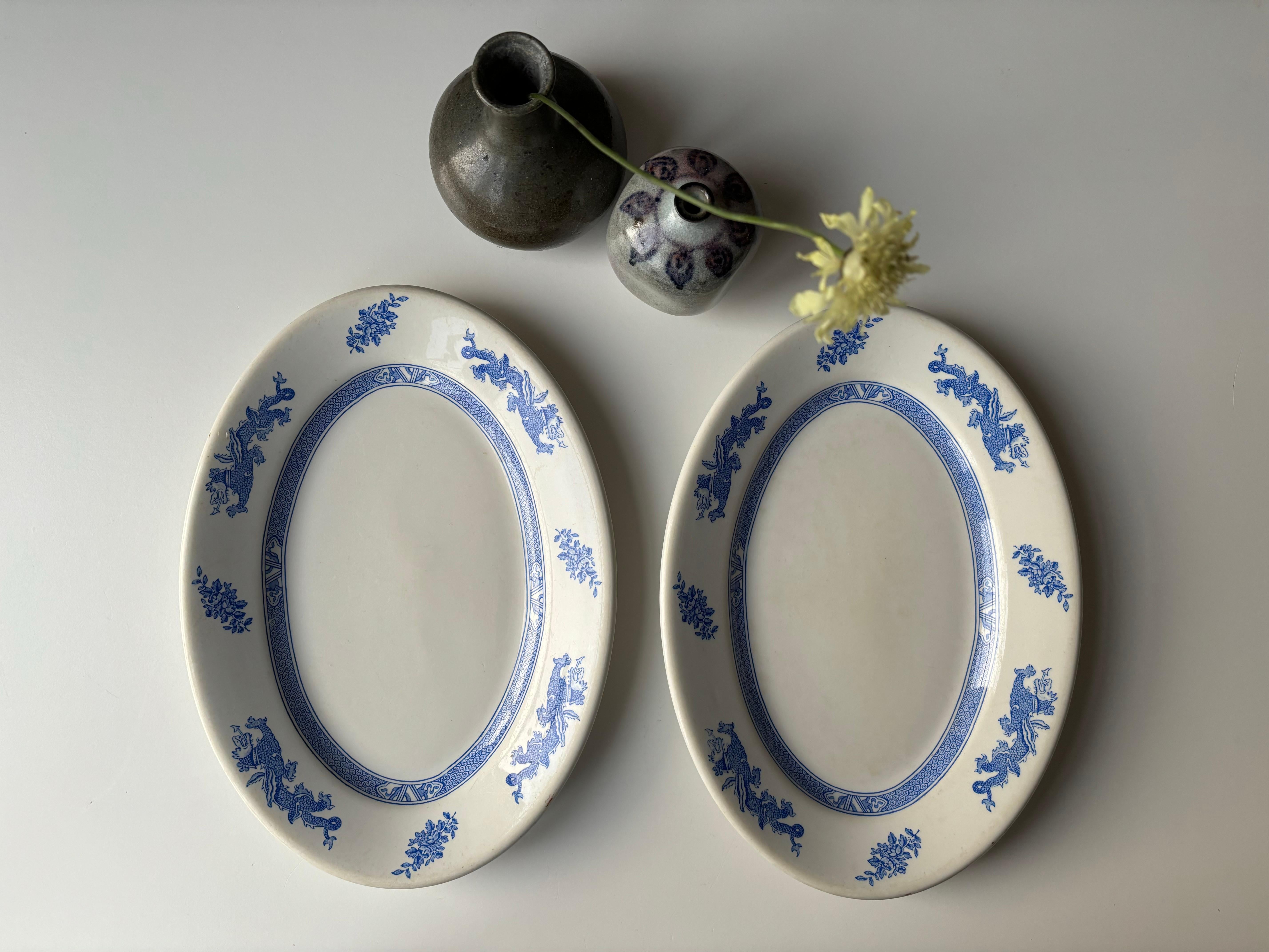 Pareja de Platos Ovalados Dunn Bennett Royal Doulton, Años 60 Inglés en venta
