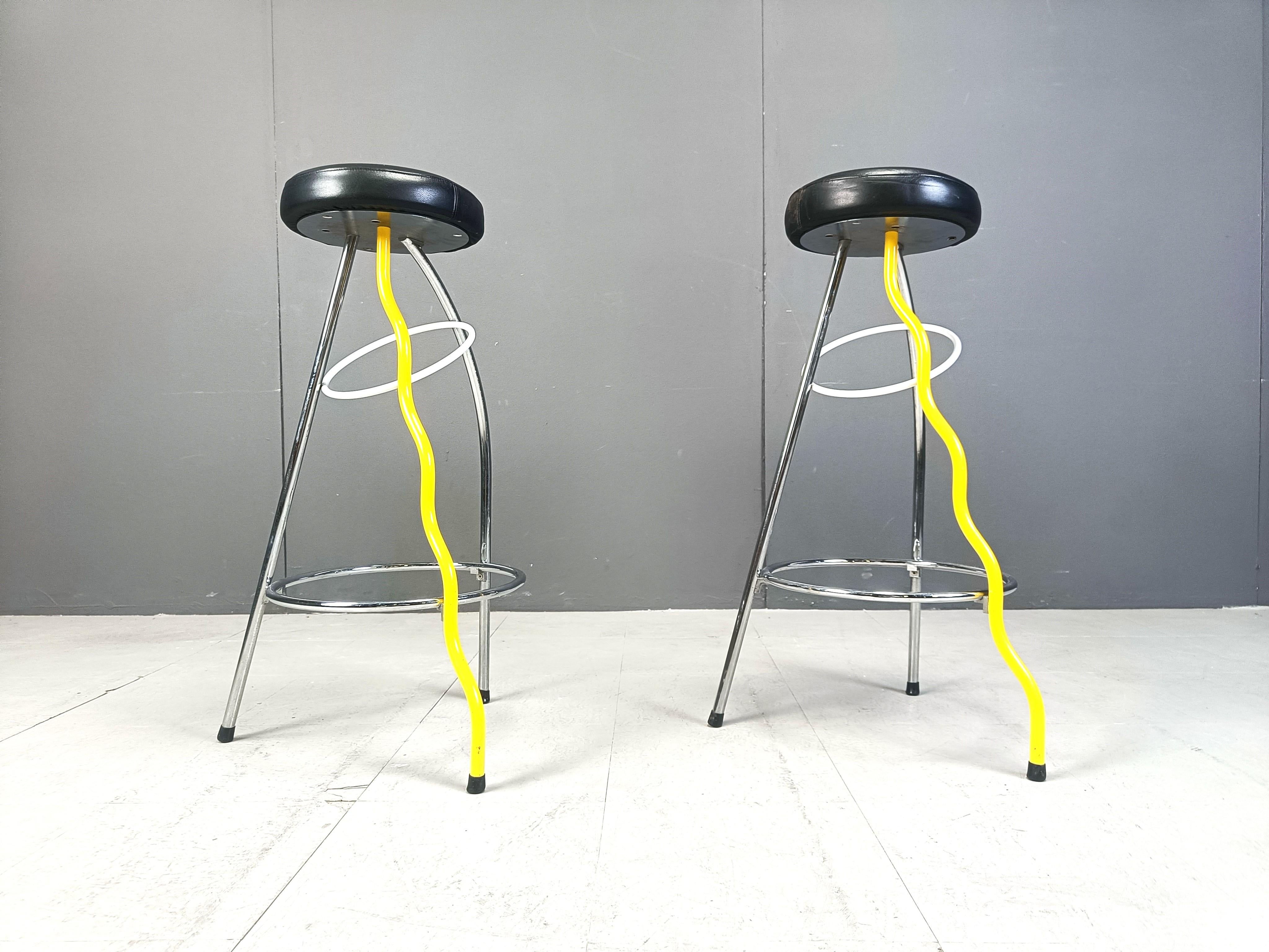 Pair of Duplex stools by Javier Mariscal for BD 1980's Memphis In Excellent Condition For Sale In Leuven, Vlaams Gewest