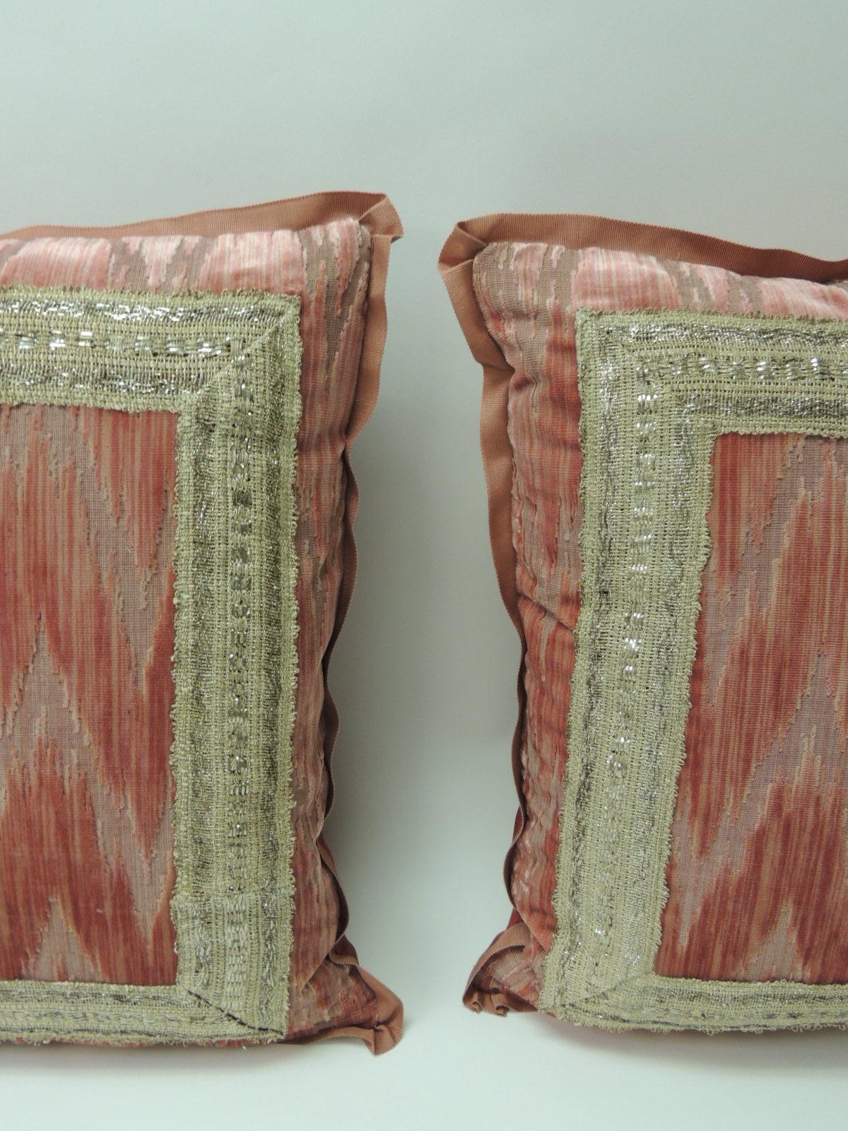 Pair of Antique Pink and Silver Flame Stitch Silk Velvet Decorative Pillows.
Dusty pink and silver silk velvet flame stitch square decorative pillows. The front silk velvet on the pillows is adorned with a 19th century heavy woven silver metallic