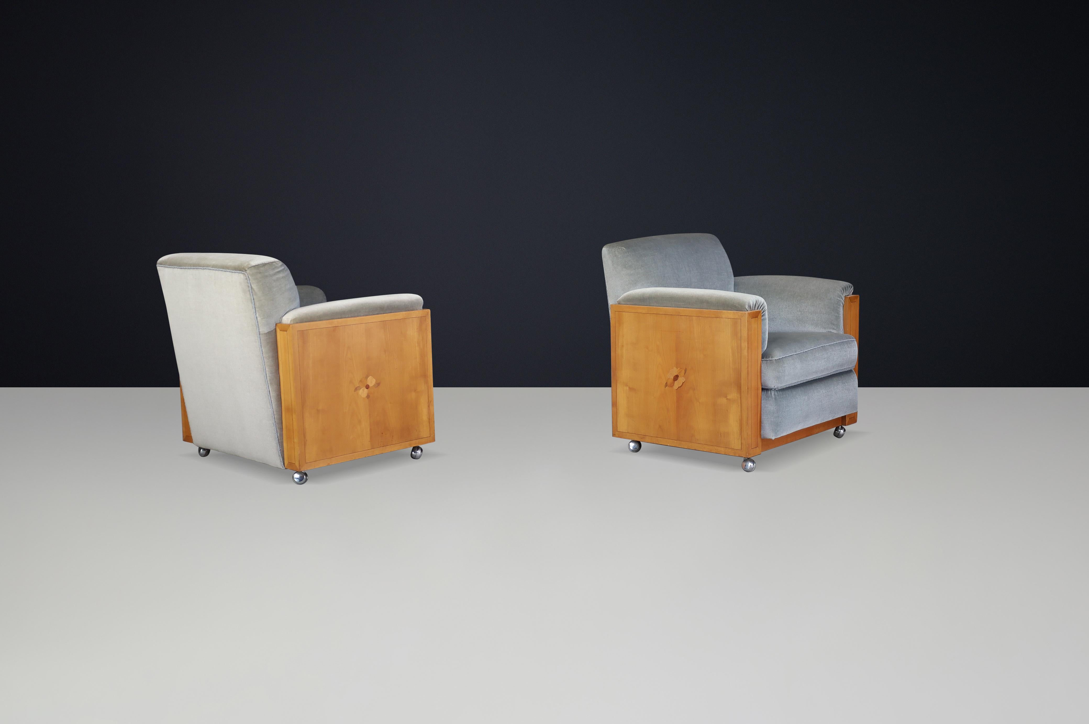 Coppia di poltrone art déco olandesi con motivo a intarsio in Oak e velluto, anni '30 In condizioni buone in vendita a Almelo, NL