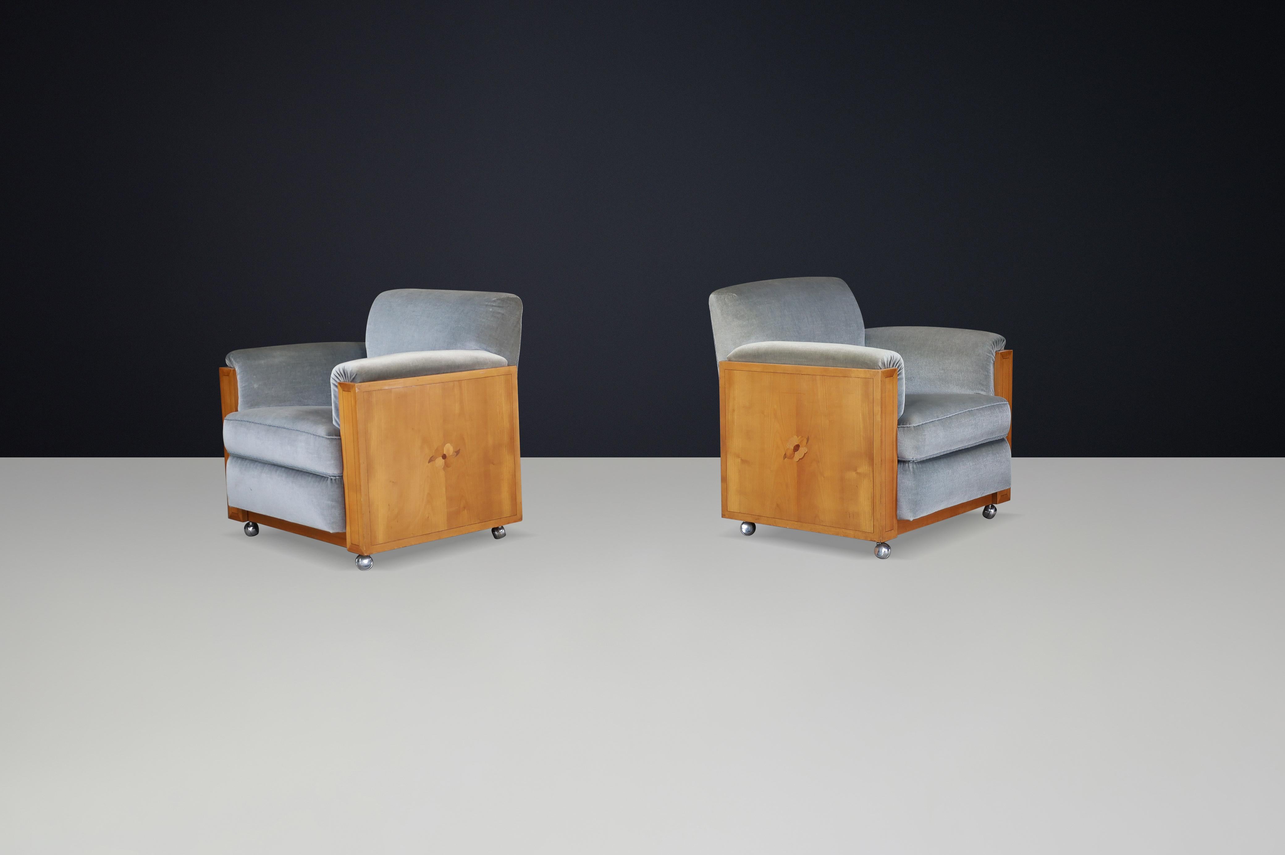 Coppia di poltrone art déco olandesi con motivo a intarsio in Oak e velluto, anni '30 in vendita 1