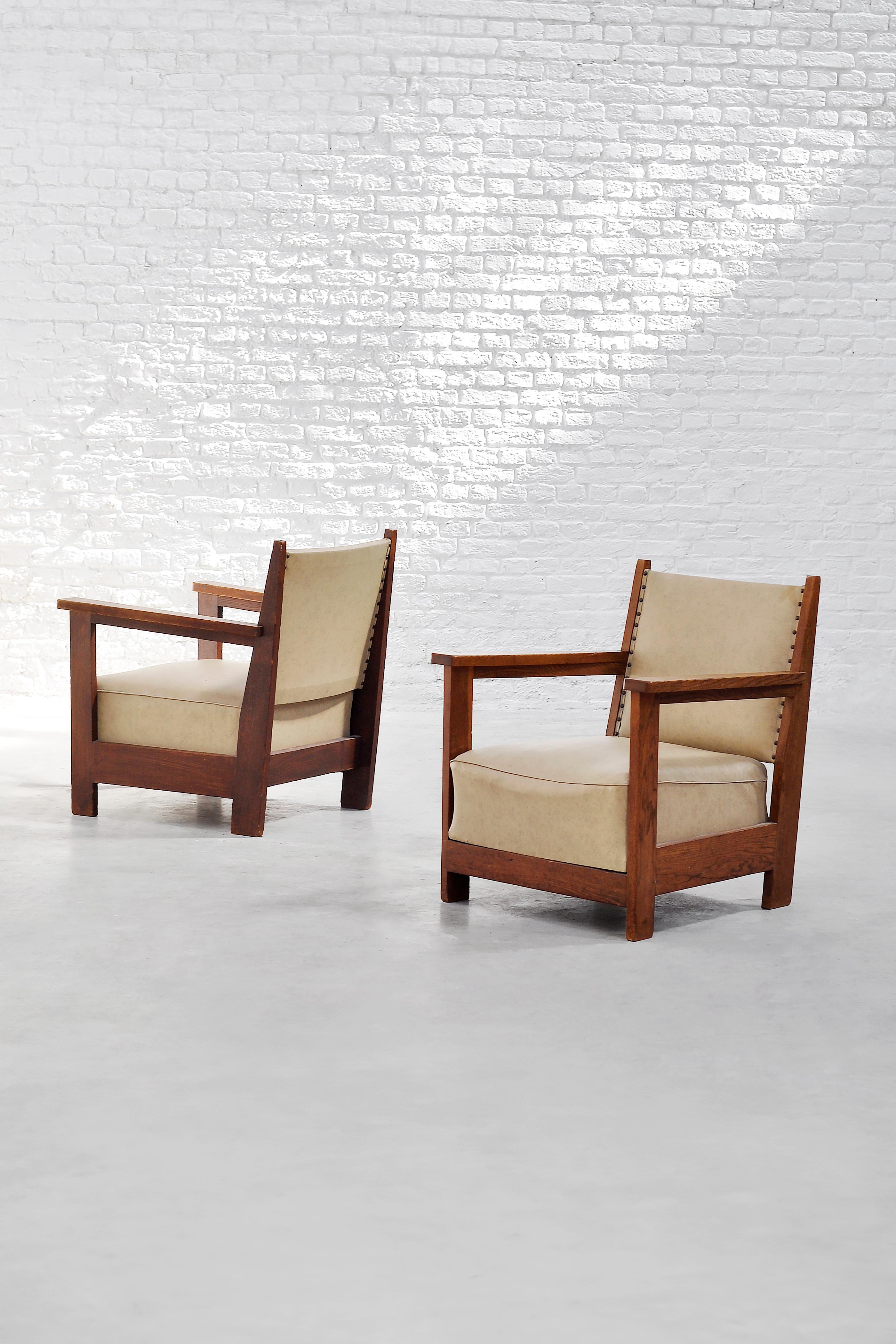 Pair of Dutch Art Deco Lounge Chairs in Oak and Leather, 1930s 8