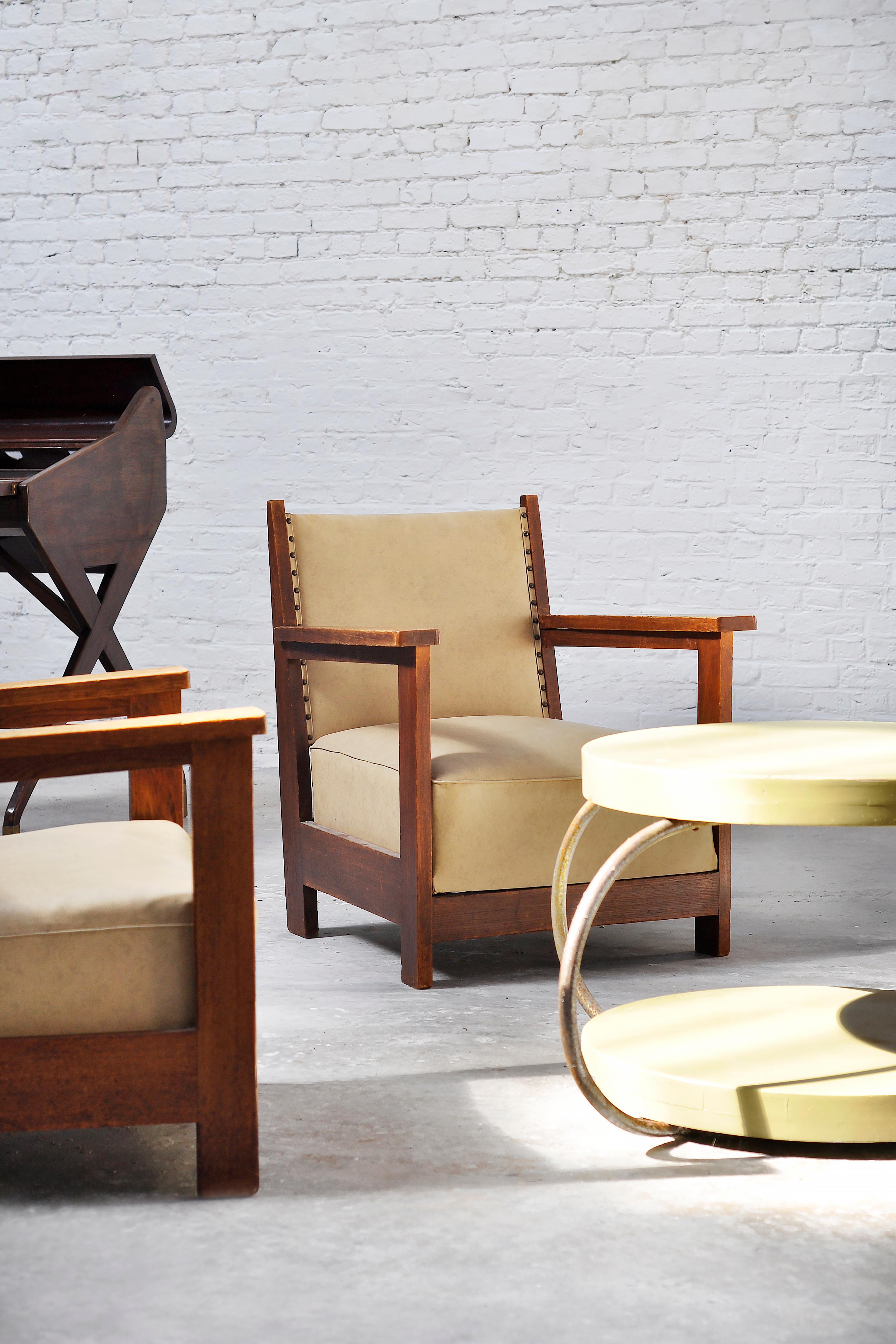 Pair of Dutch Art Deco Lounge Chairs in Oak and Leather, 1930s 9