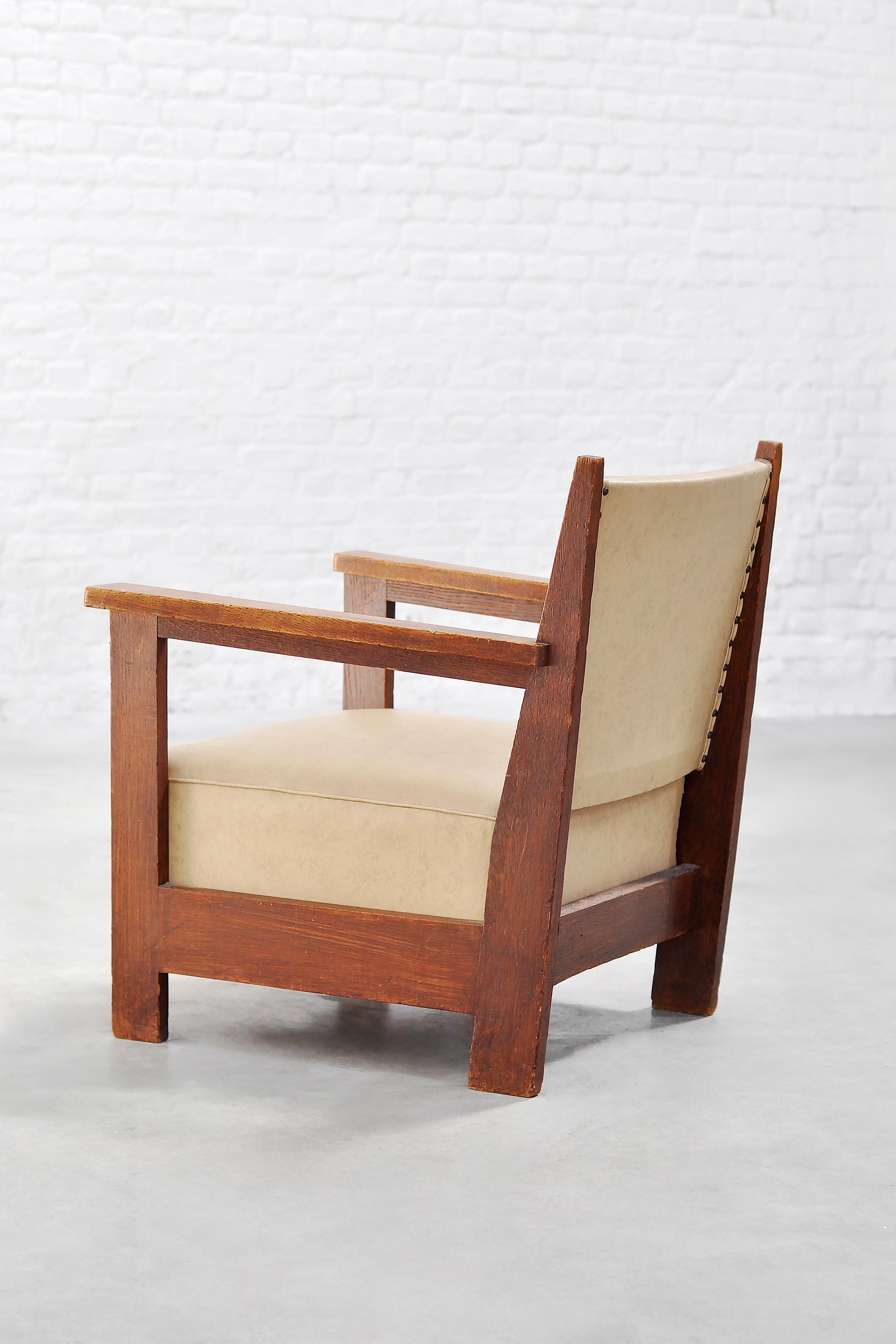 Pair of Dutch Art Deco Lounge Chairs in Oak and Leather, 1930s 5
