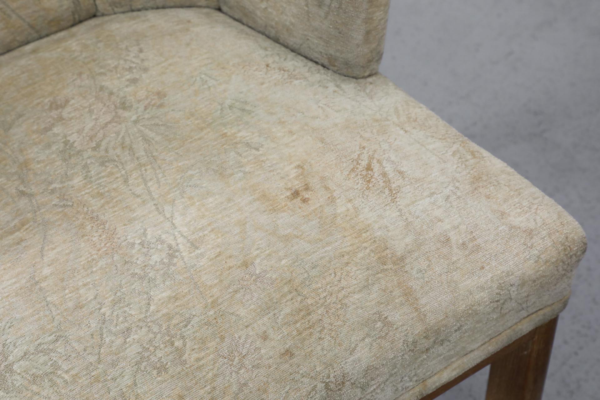 Pair of Dutch Art Deco Salon Chairs in Oak with Pale Patterned Upholstery 11