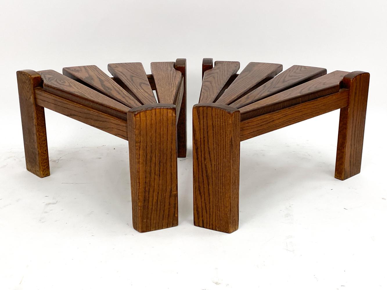Paire de chaises de cheminée néerlandaises AWA Almelo et tables d'appoint brutalistes des années 1970 en vente 12