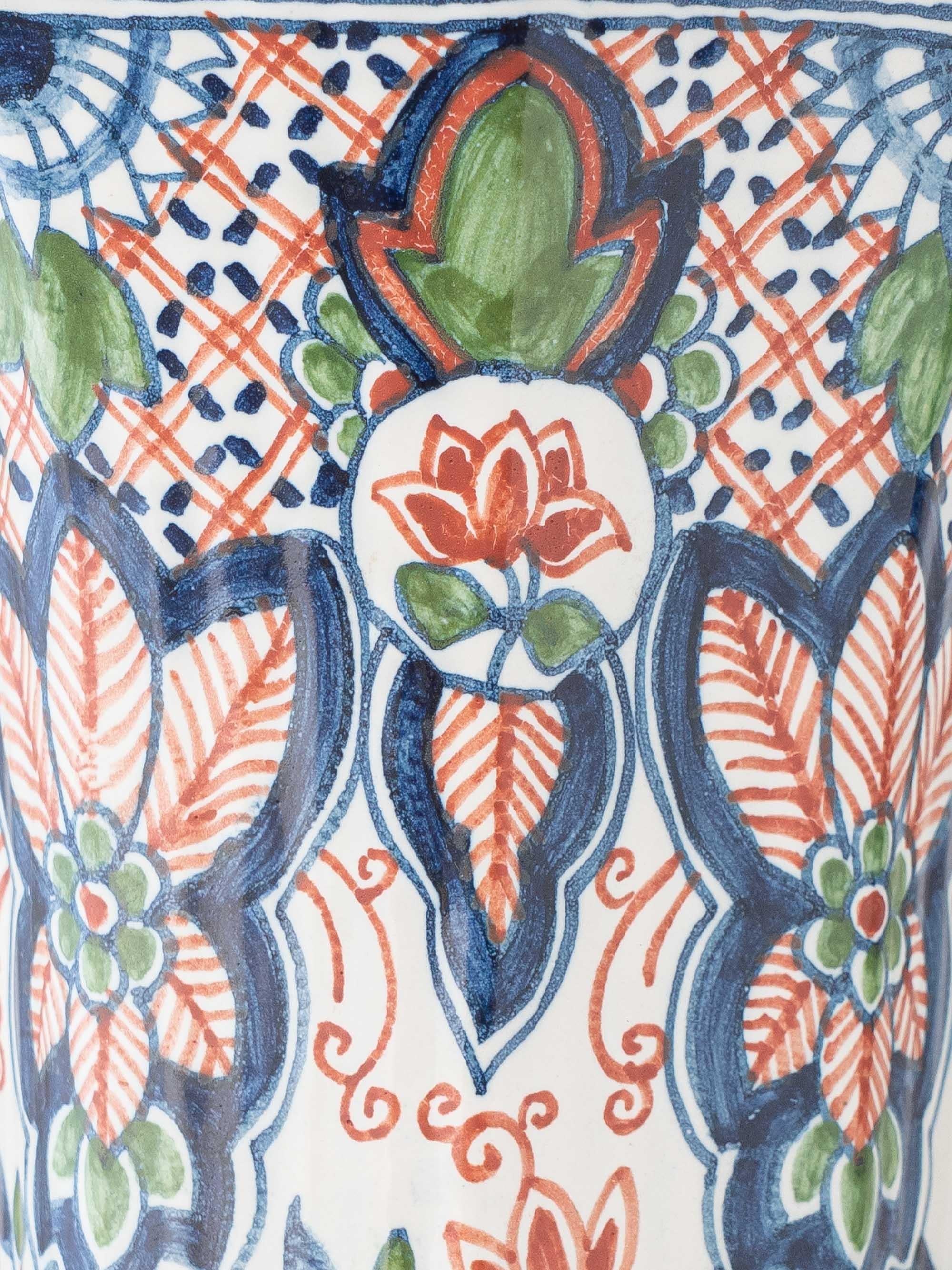 Pair of Dutch Delft Makkum Ceramic Table Lamps, New Olive Green Velvet Shades en venta 3