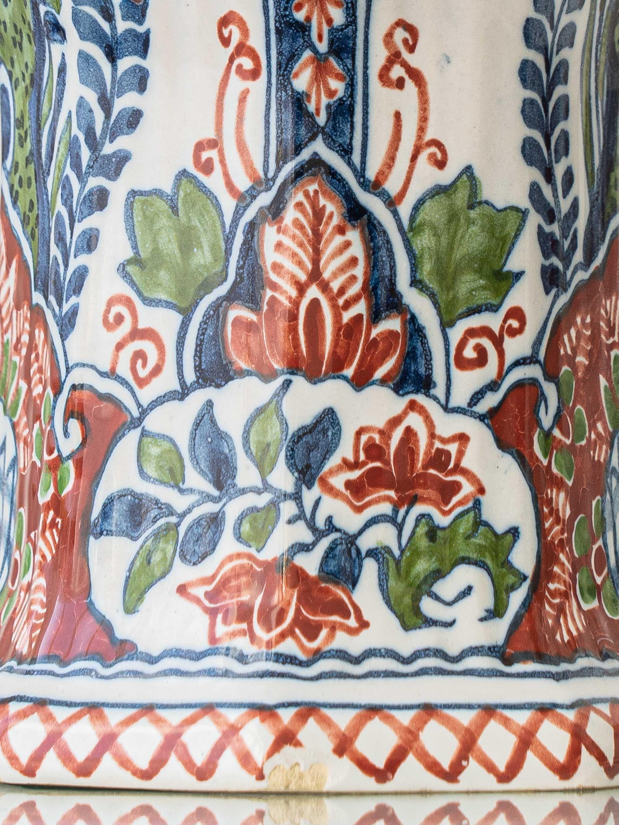 Pair of Dutch Delft Makkum Ceramic Table Lamps, New Olive Green Velvet Shades en venta 5