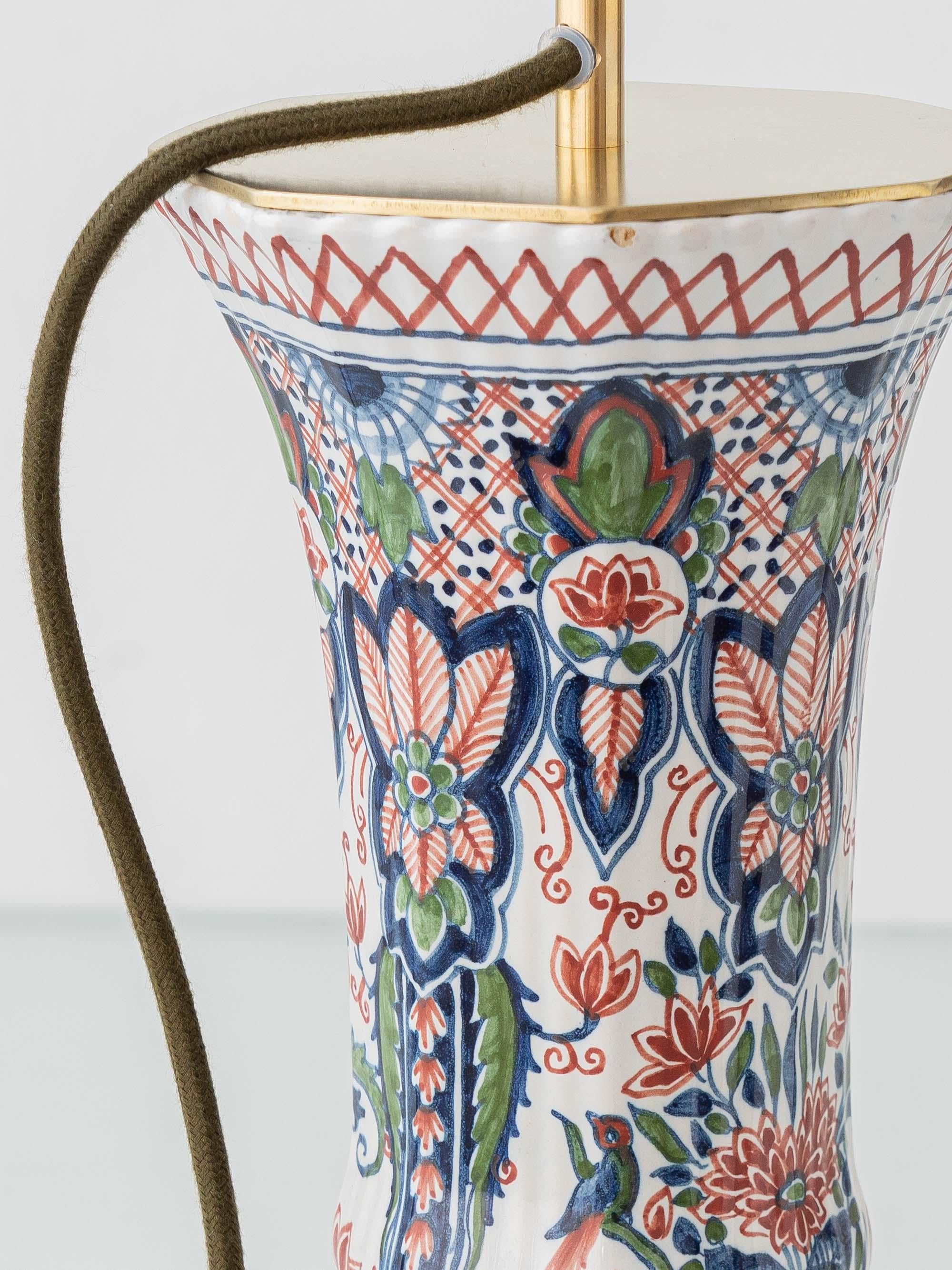 Pair of Dutch Delft Makkum Ceramic Table Lamps, New Olive Green Velvet Shades en venta 6