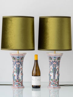 Pareja de lámparas de sobremesa holandesas de cerámica Makkum de Delft, pantallas nuevas de terciopelo verde oliva