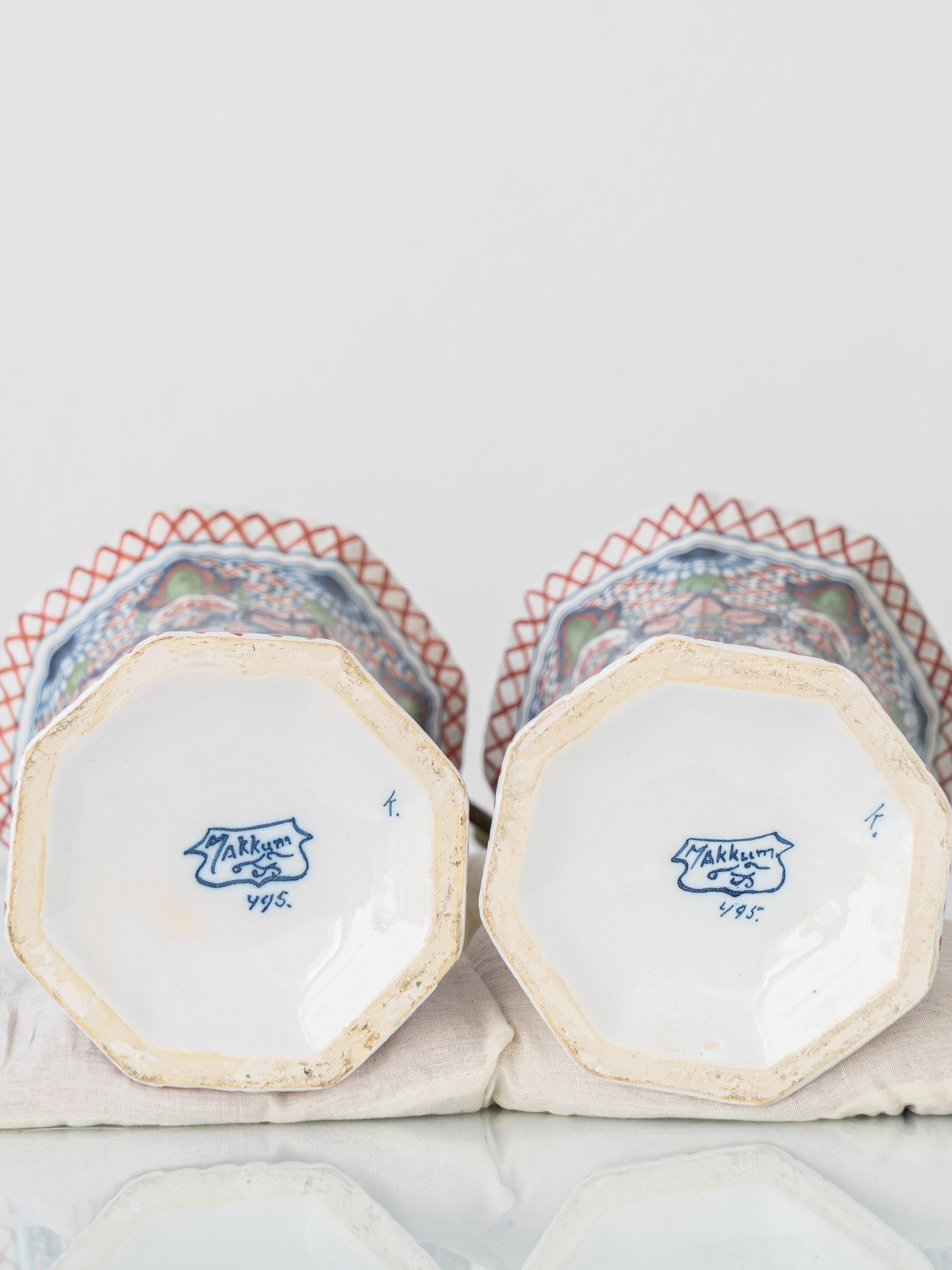 Pair of Dutch Delft Makkum Ceramic Table Lamps, New Olive Green Velvet Shades Hecho a mano en venta