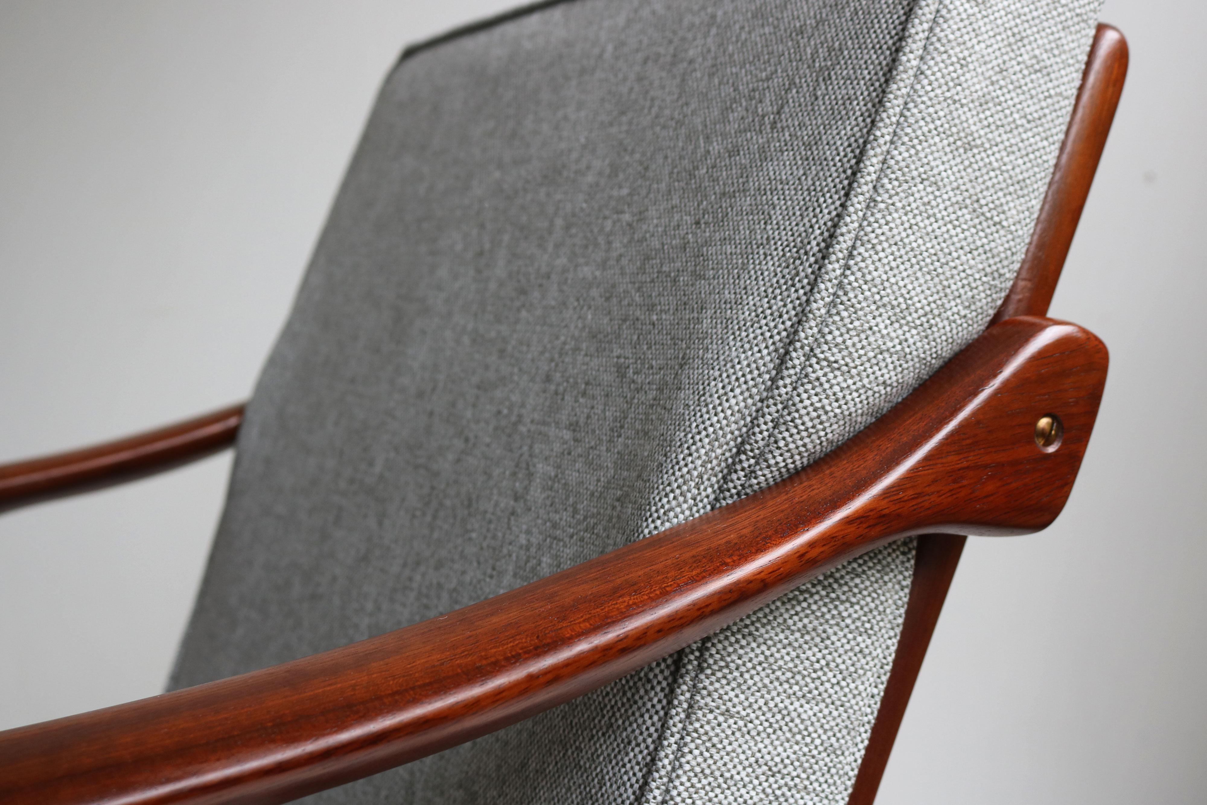 Pair of Dutch design lounge chairs by de ster Gelderland 1950 teak mid-century For Sale 5