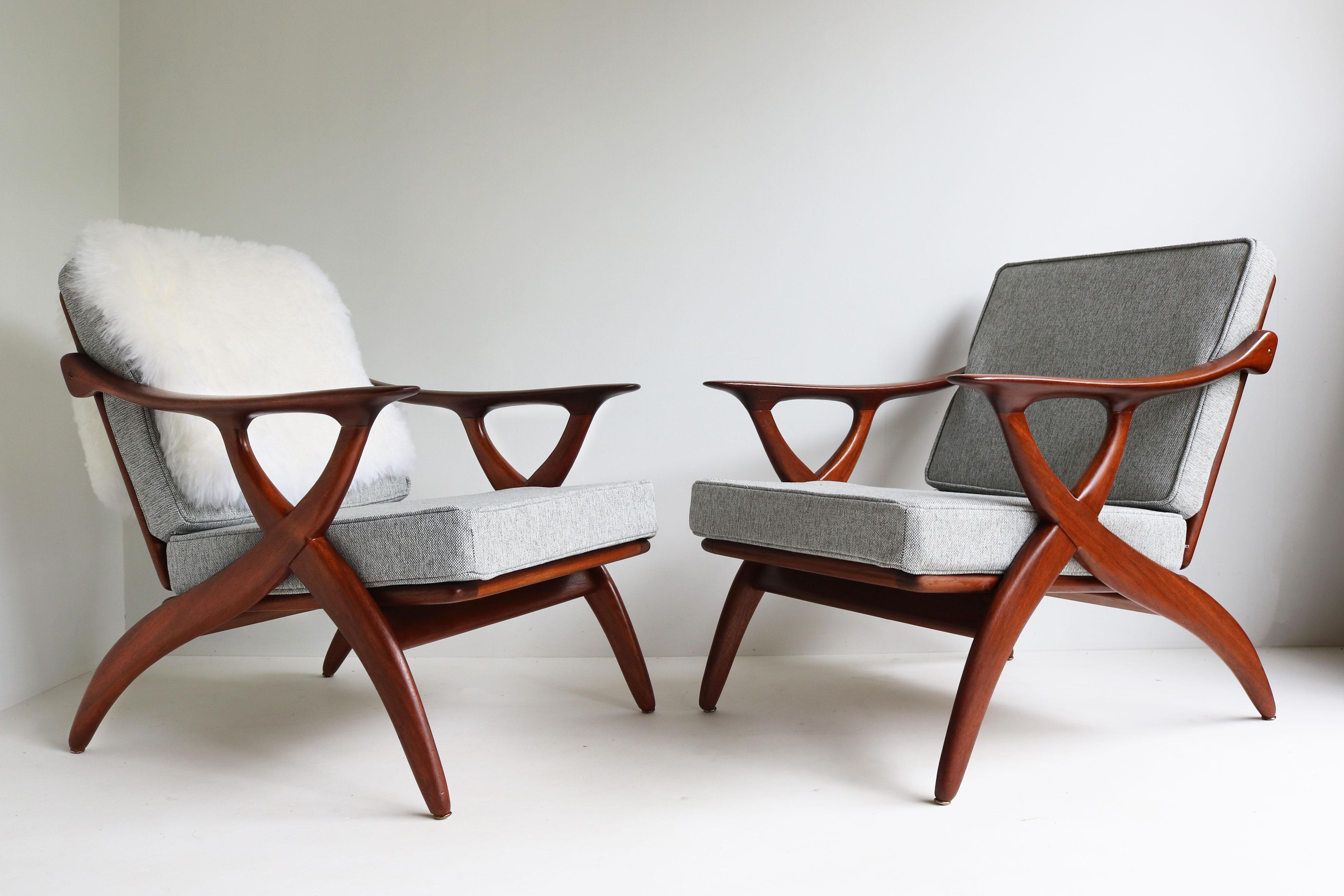 Pair of Dutch design lounge chairs by de ster Gelderland 1950 teak mid-century For Sale 2