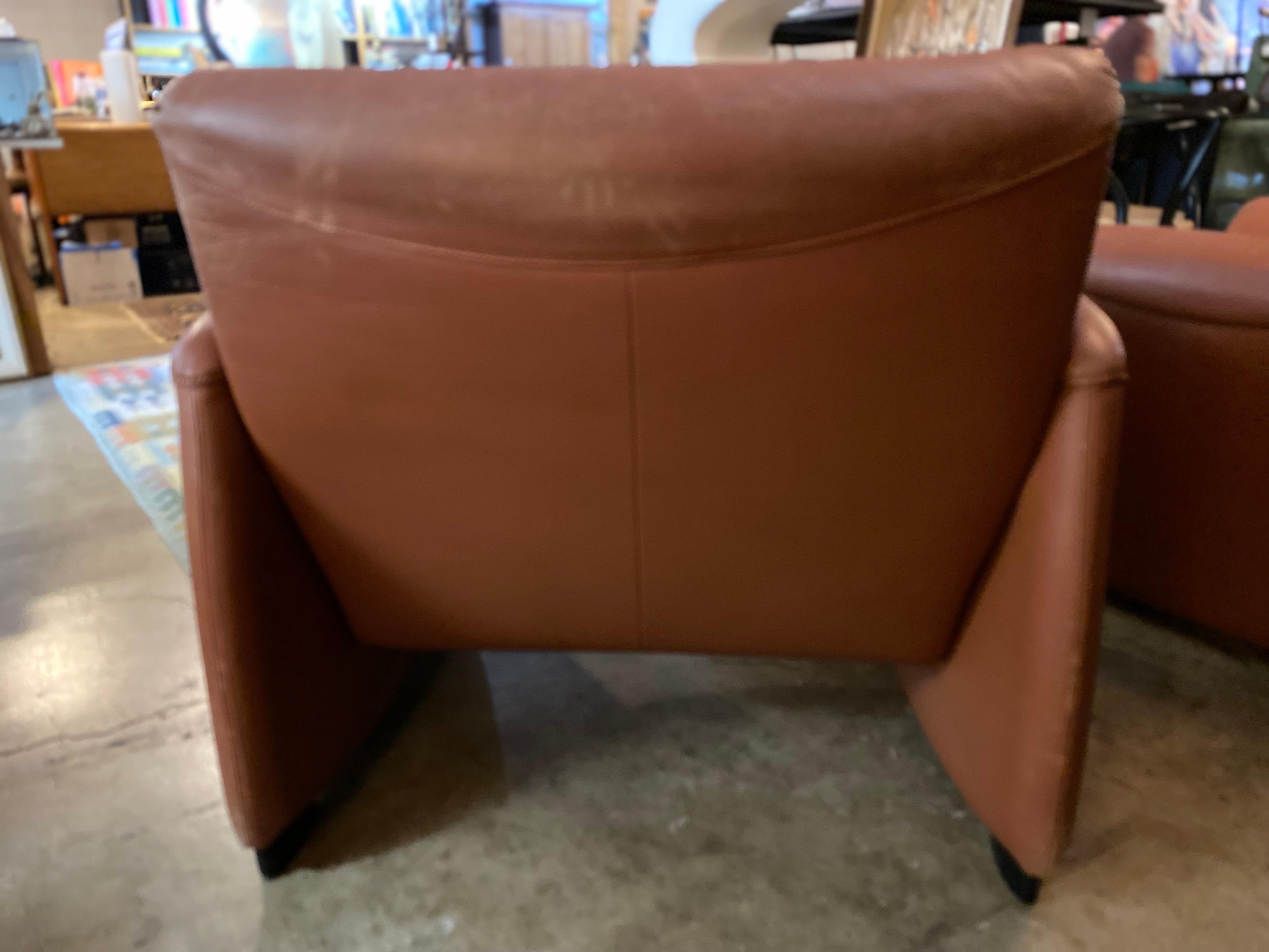 Post-Modern Pair of Dutch Leather Leolux Bora Bora Armchairs