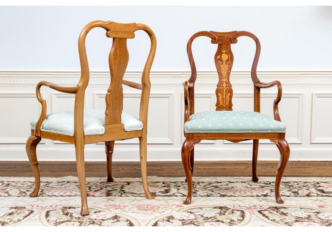 Coppia di poltrone a crocchia di pastore olandesi intarsiate da restaurare in vendita 1