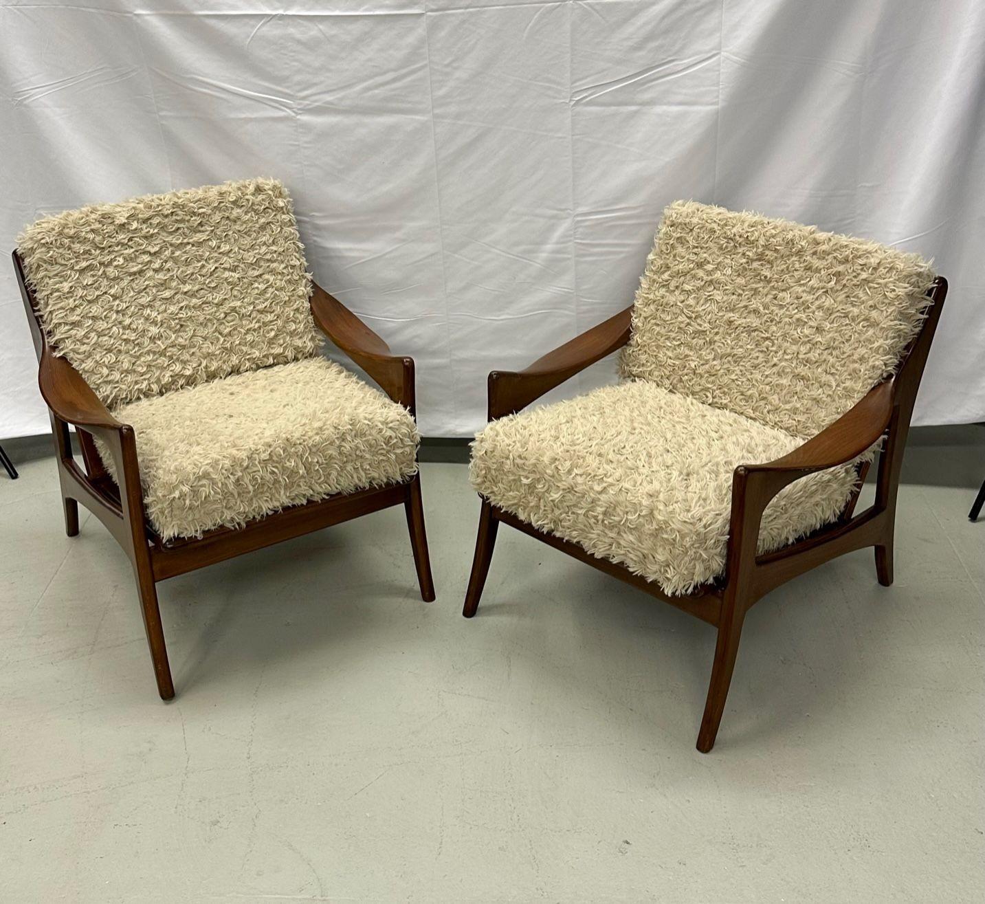 Pair of Dutch Mid-Century Modern Style Arm / Lounge Chairs, Teak, Brass For Sale 10