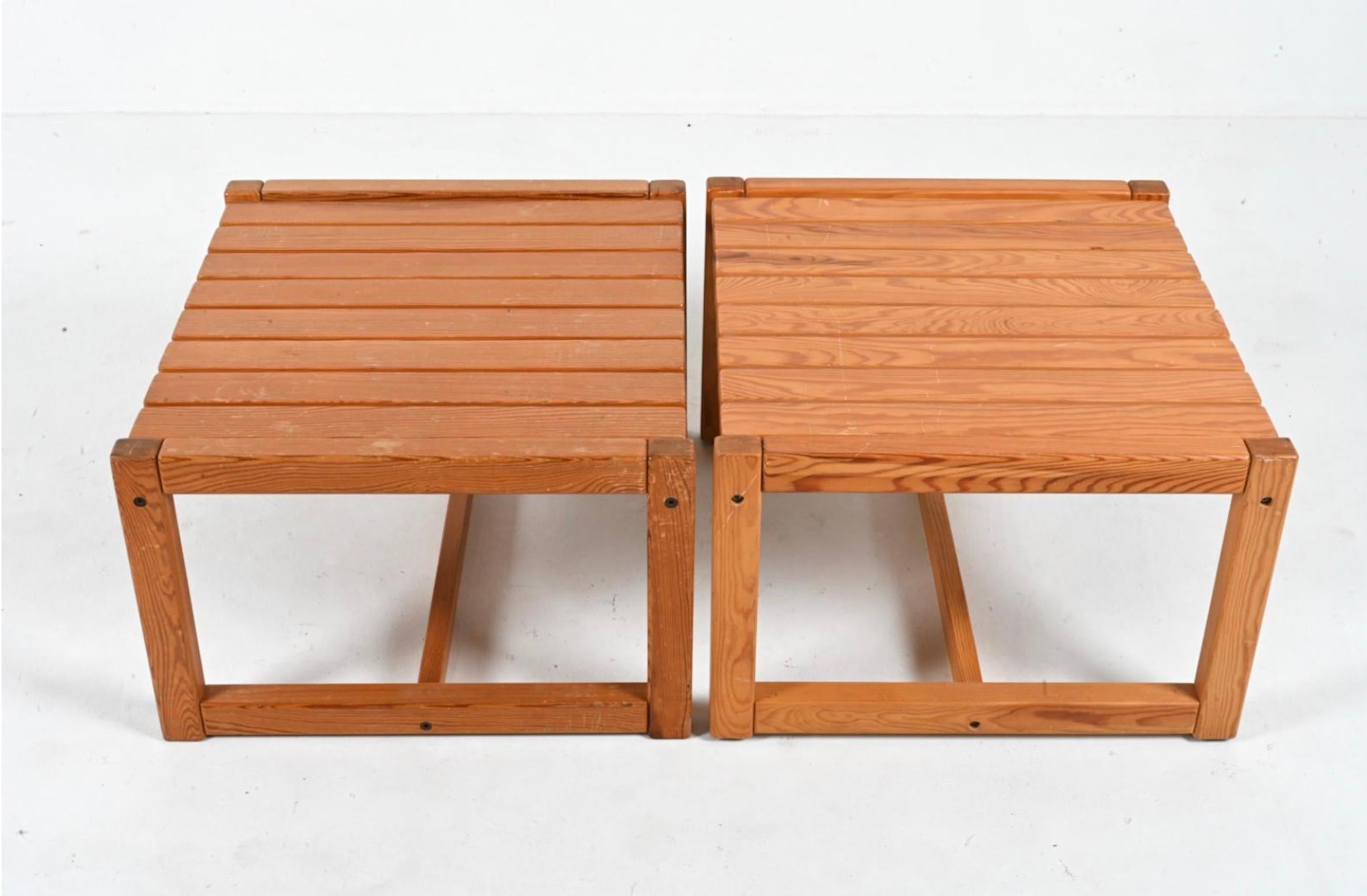 Scandinavian Modern Pair of Dutch Modern low End side tables or Nightstands in solid slatted pine For Sale