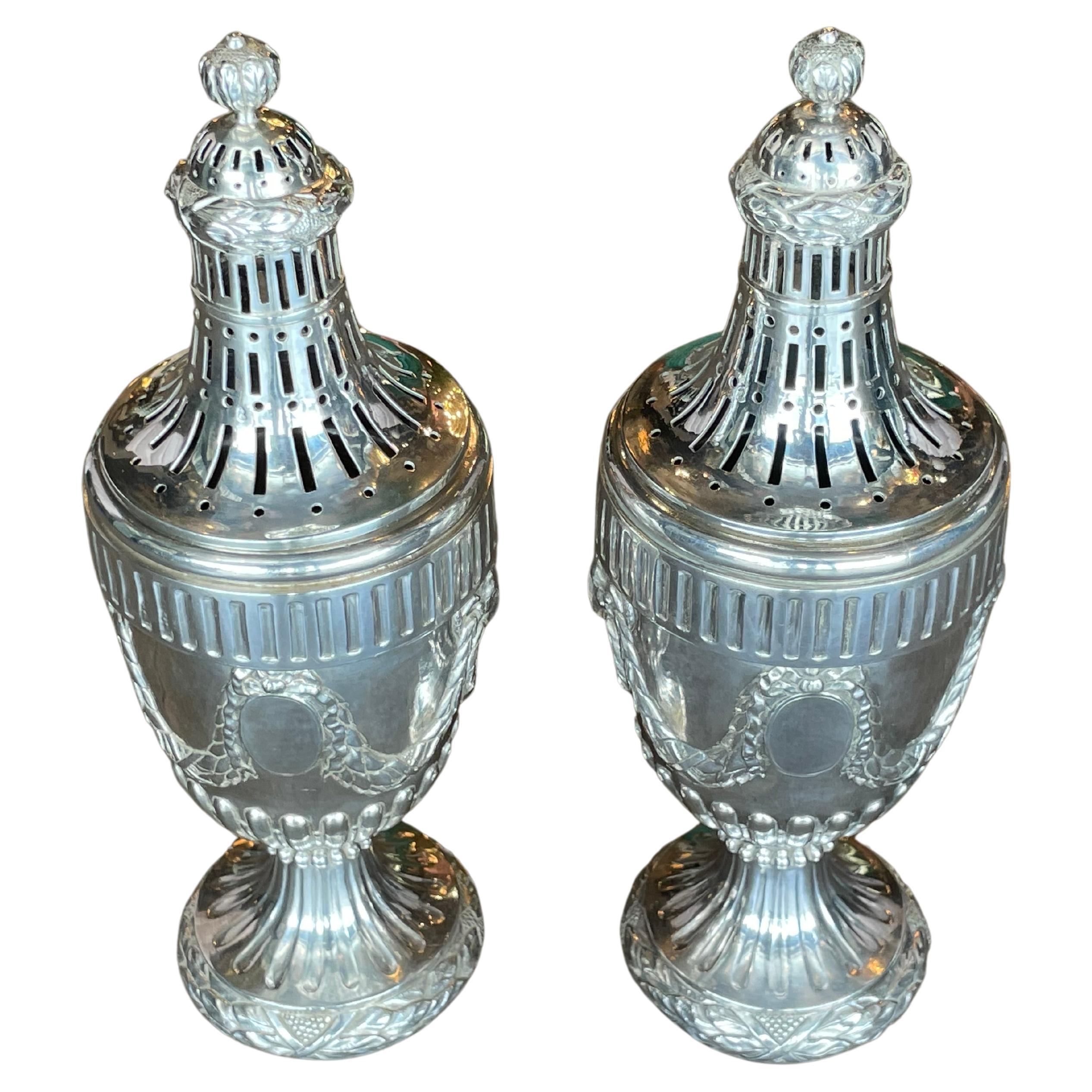 Hand-Crafted Pair of Dutch Neoclassical Silver Potpourri Urns For Sale