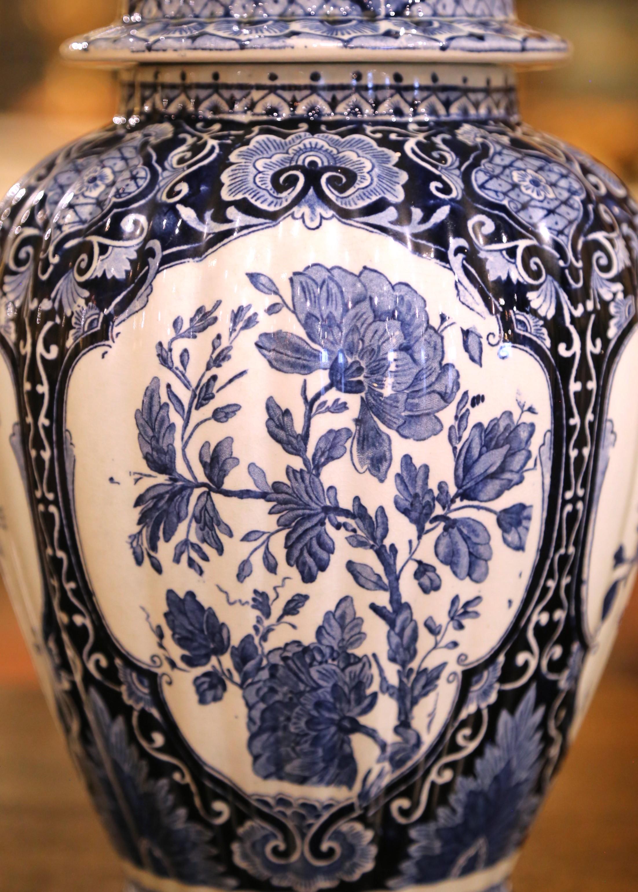 Pair of Dutch Painted Blue and White Faience Delft Ginger Jars Vases, Circa 1920 1