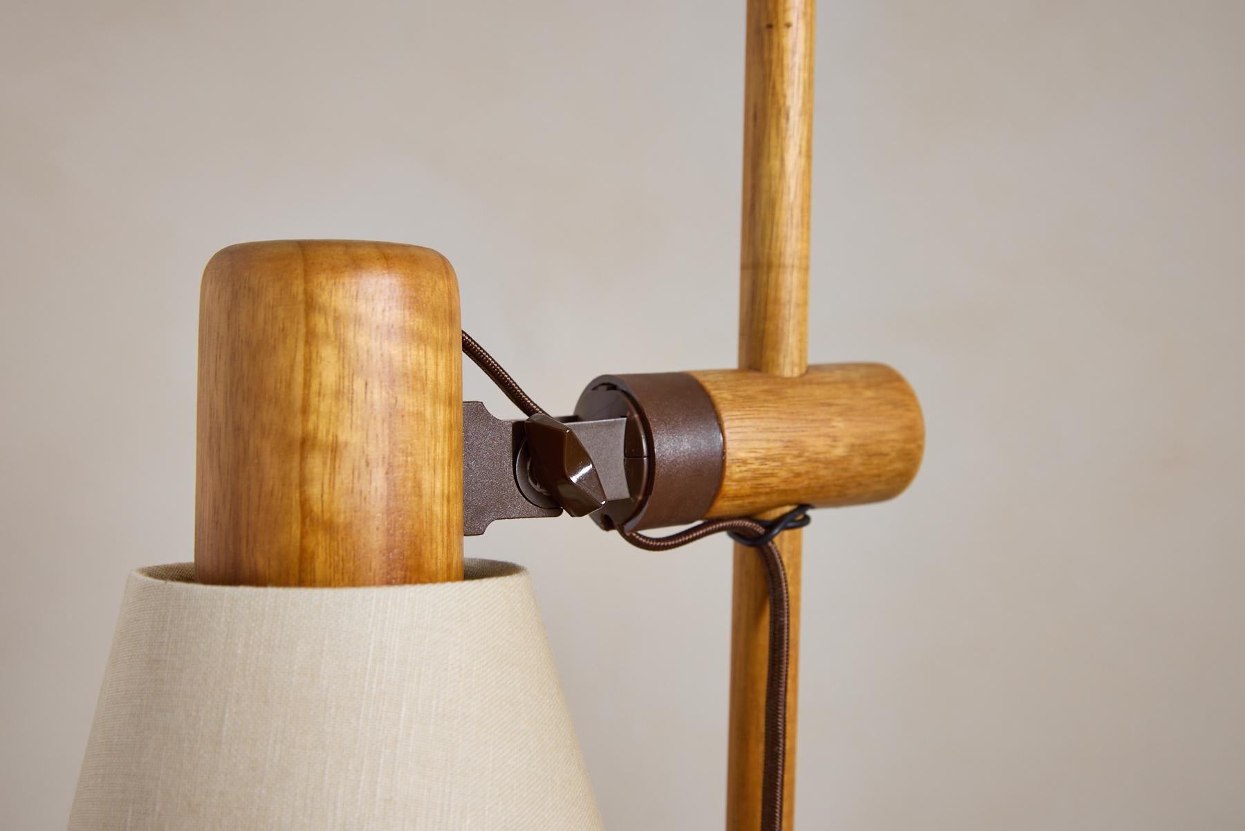 Paire de lampes de table réglables en pin hollandais en vente 6