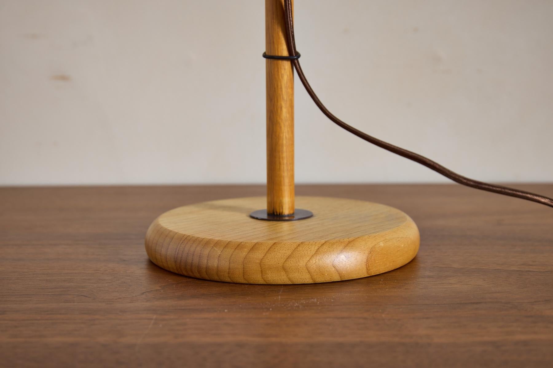 Paire de lampes de table réglables en pin hollandais en vente 7