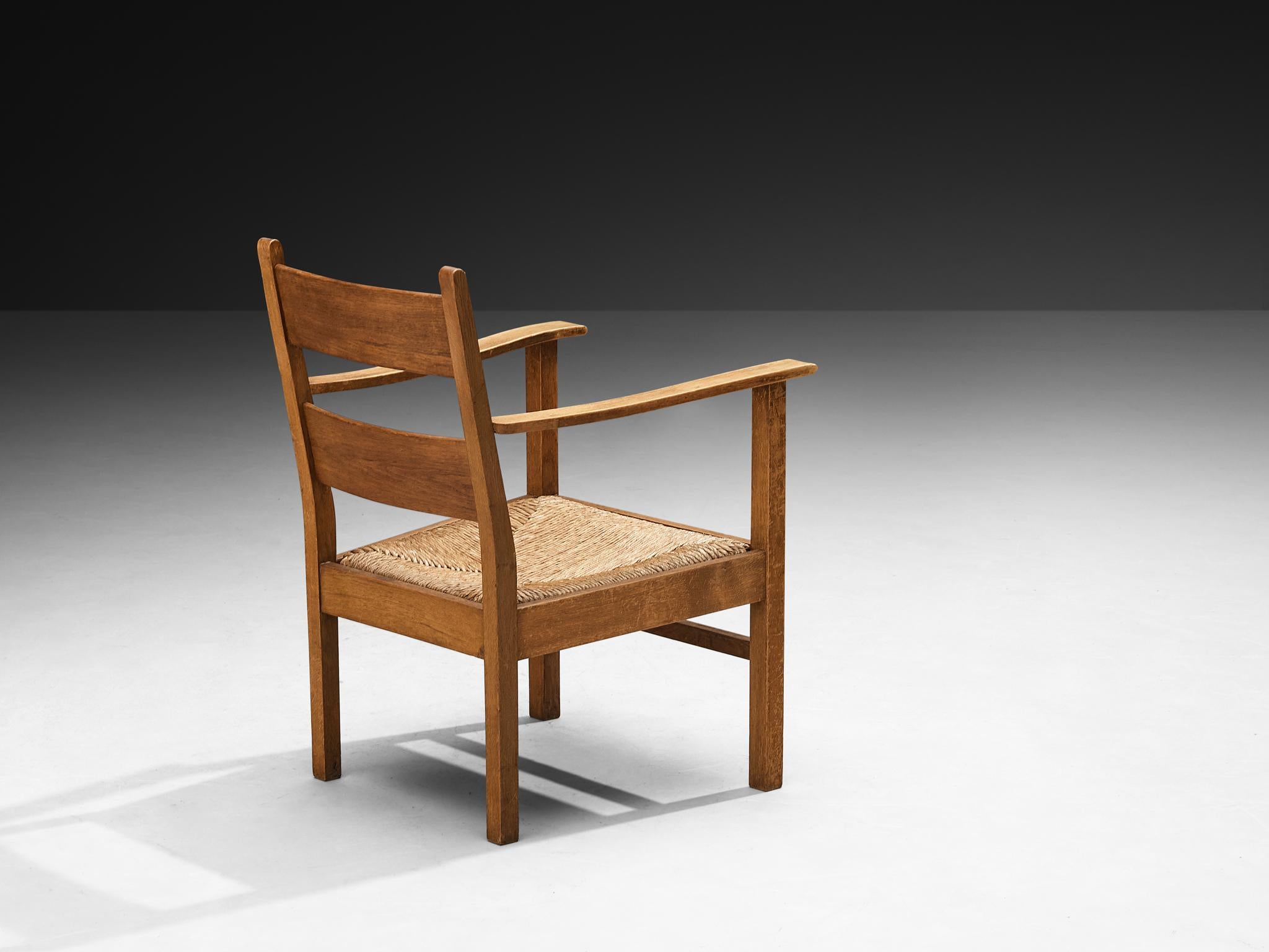 Coppia di poltrone rustiche olandesi in legno massiccio di Oak e paglia in vendita 3