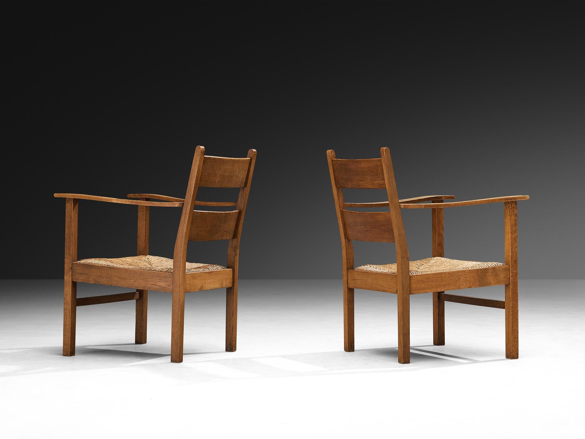 Coppia di poltrone rustiche olandesi in legno massiccio di Oak e paglia In condizioni buone in vendita a Waalwijk, NL