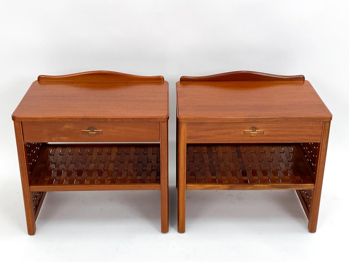 Pair of DUX Swedish Mid-Century Basket-Woven Mahogany End Tables/Nightstands In Good Condition For Sale In Norwalk, CT