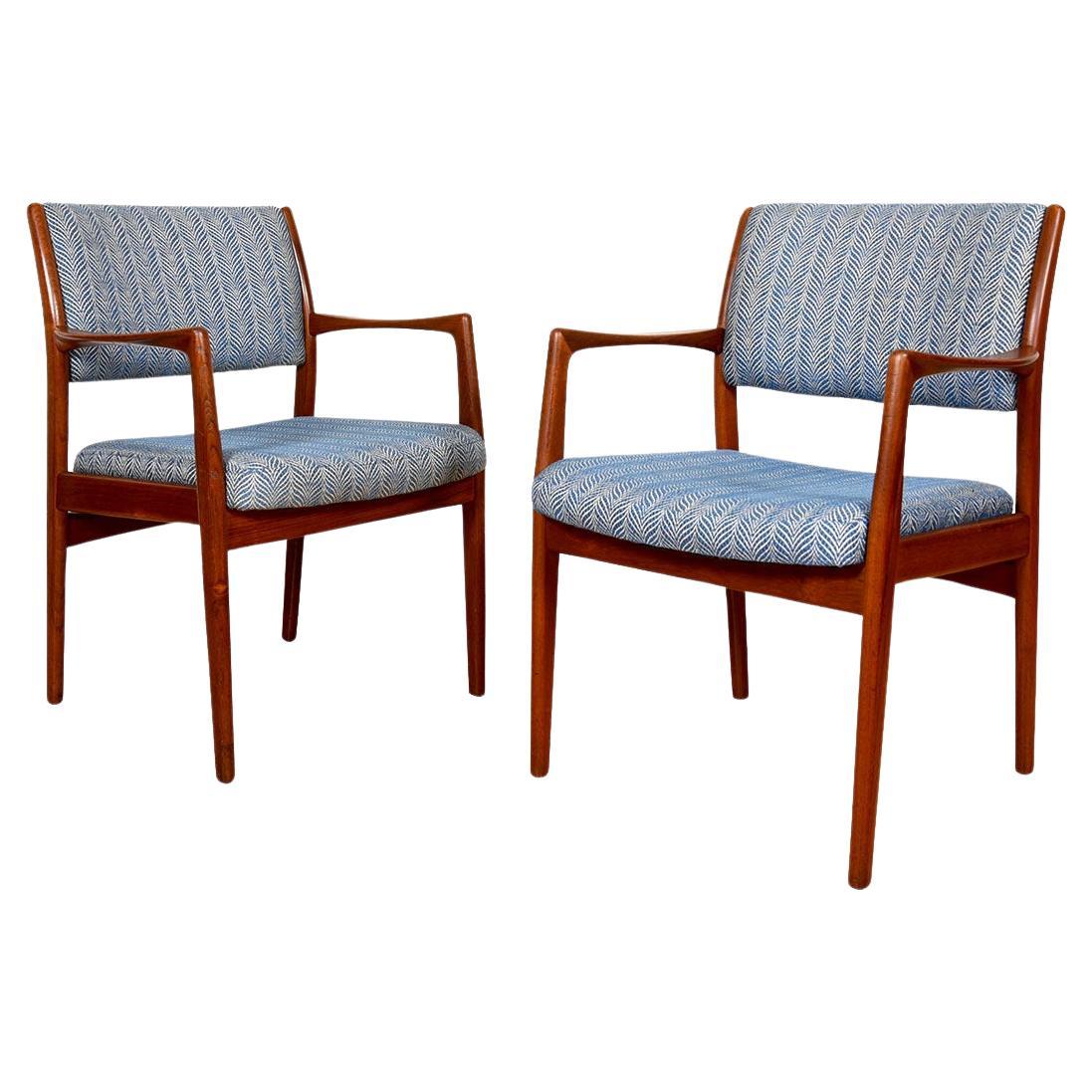 Paire de fauteuils d'appoint en teck moderne suédois Dux en vente