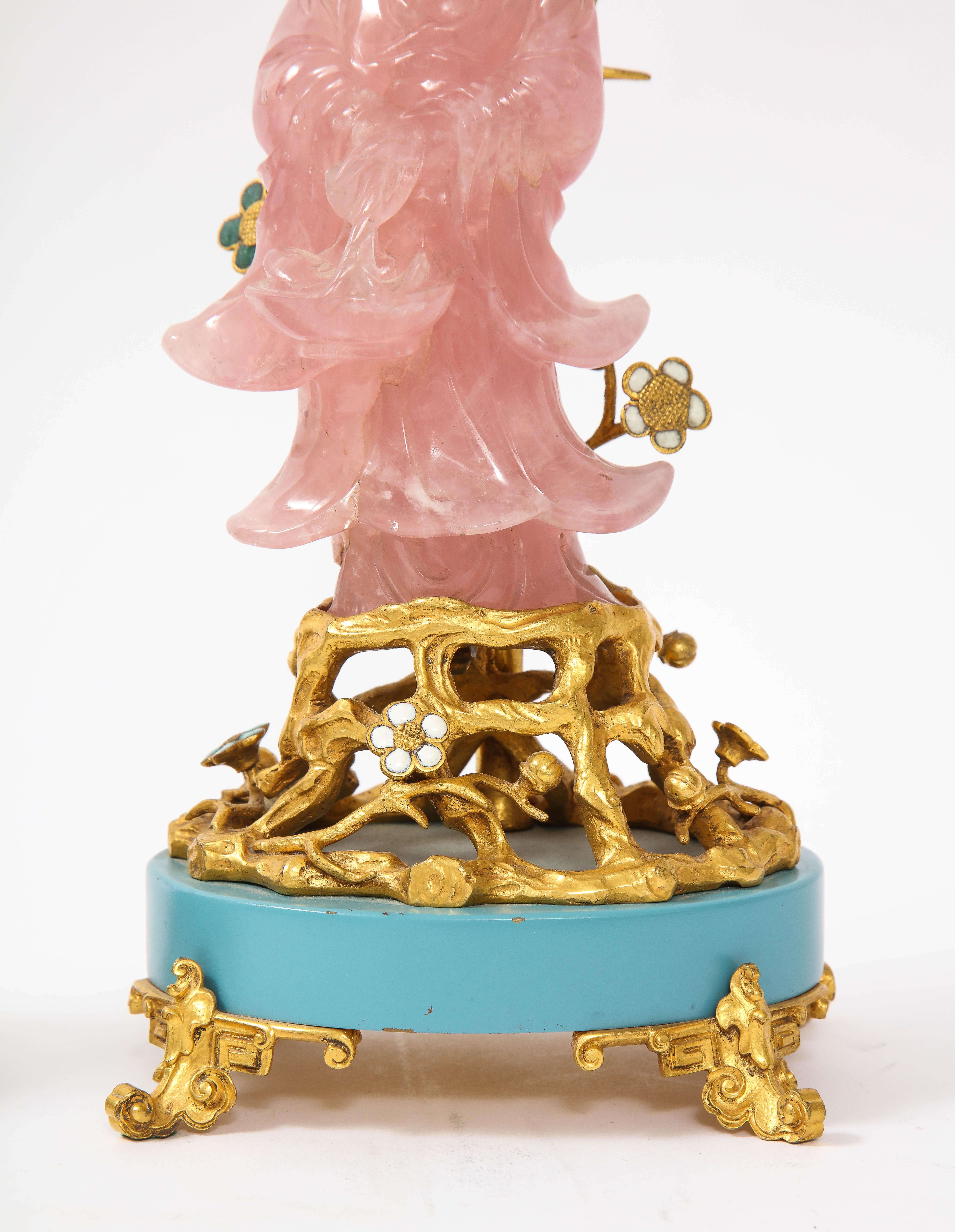 Coppia di E. F. A. Caldwell & Co. Dore Bronze Mtd. Lampade intagliate in quarzo rosa e smalto in vendita 5