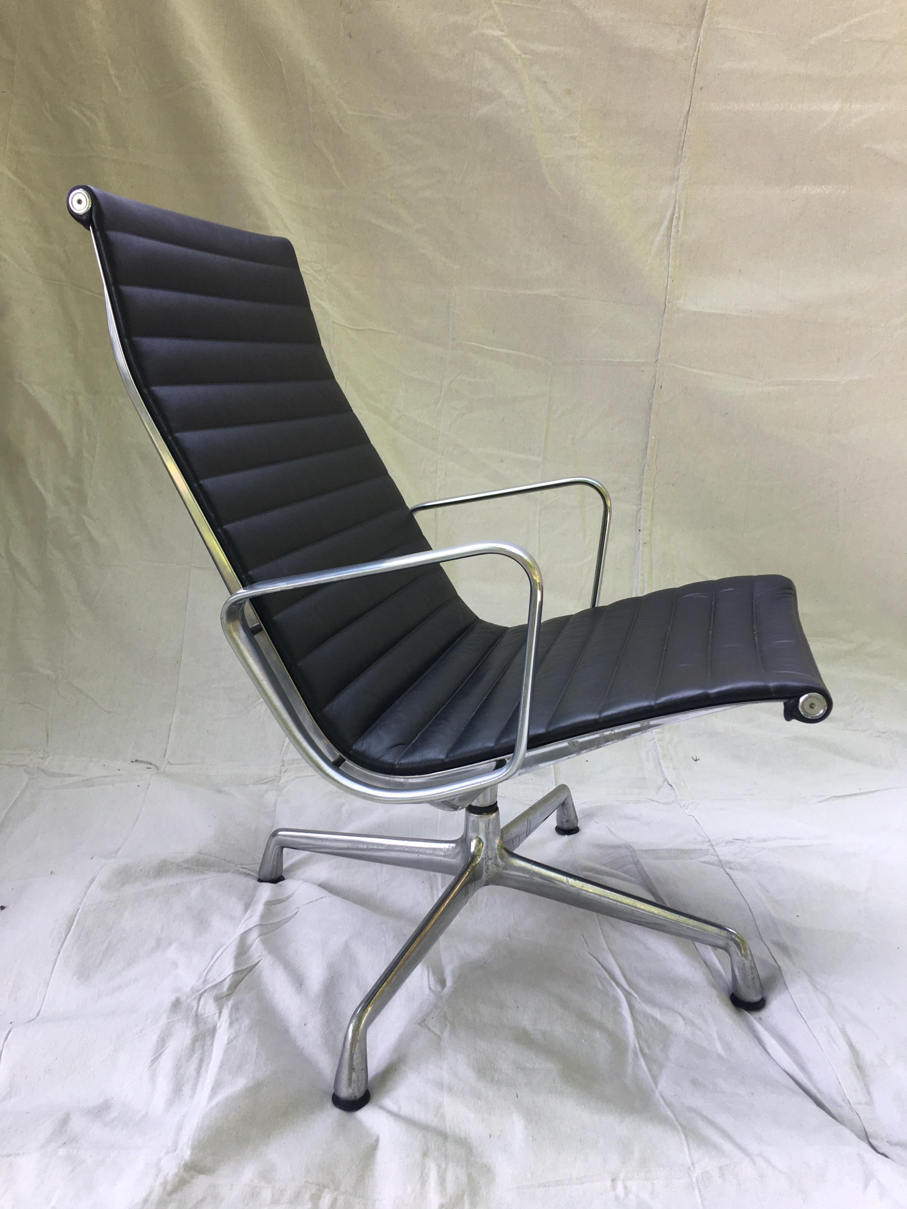 Pair of Eames Aluminum Group Leather Lounge Chairs 6