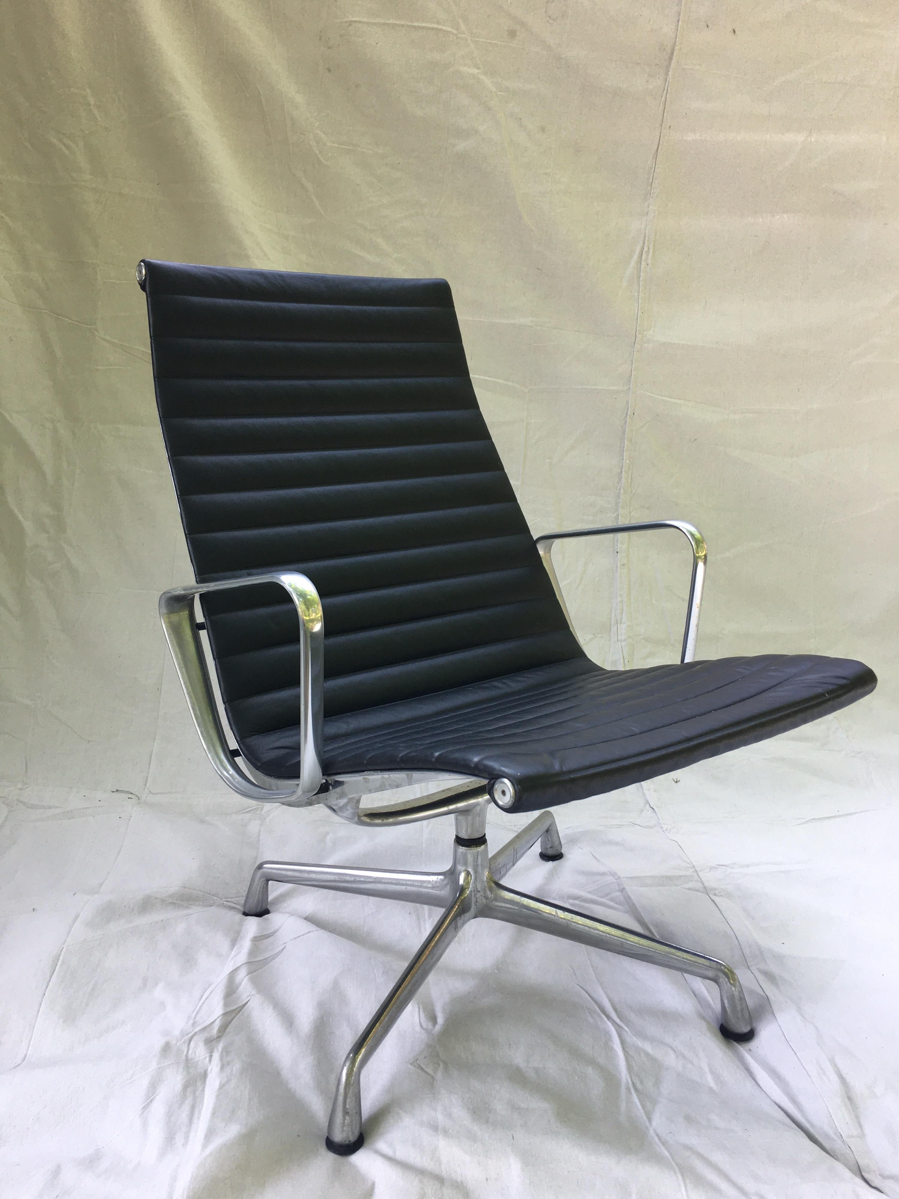 Pair of Eames Aluminum Group Leather Lounge Chairs 7