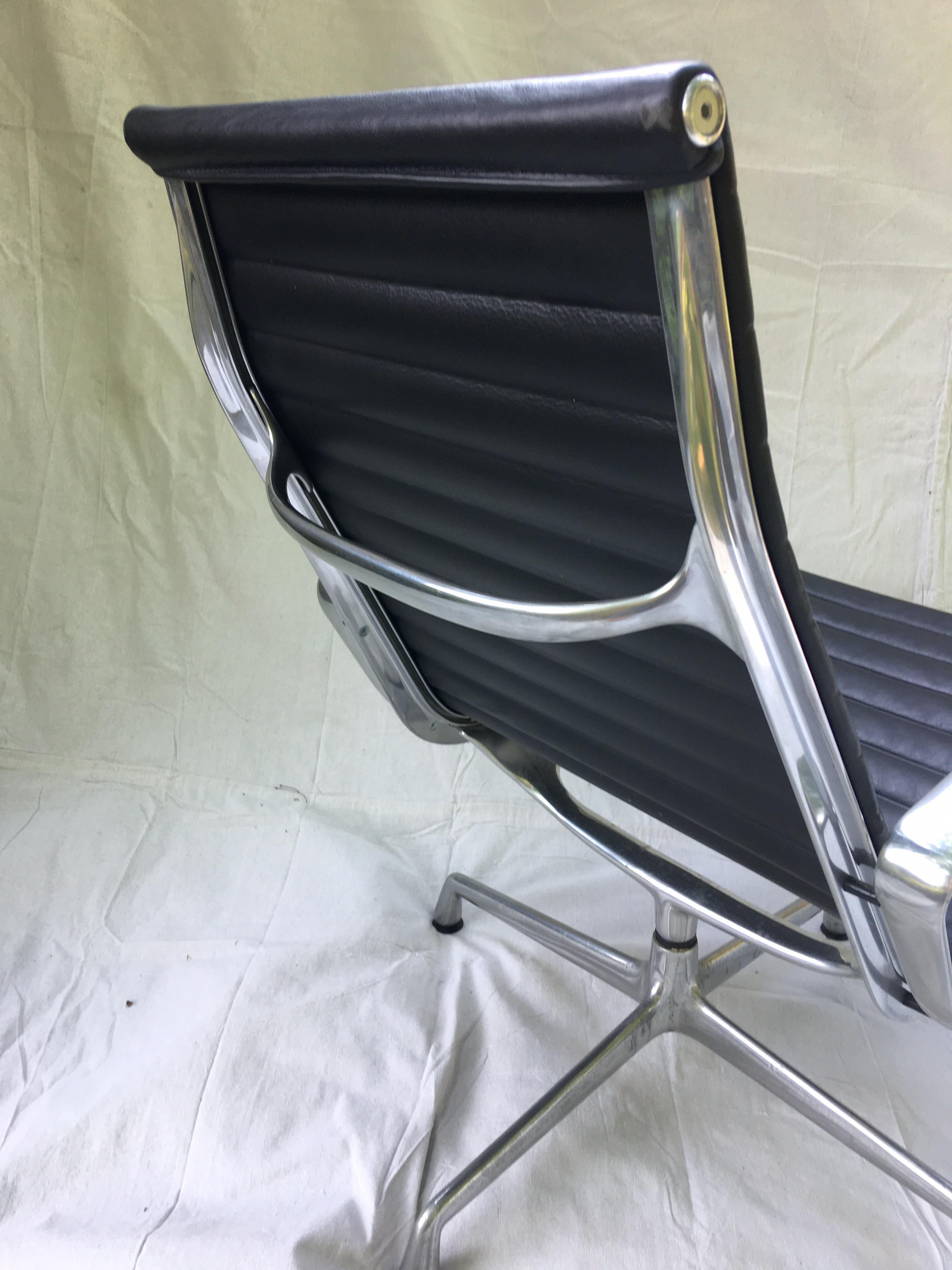 Pair of Eames Aluminum Group Leather Lounge Chairs 2