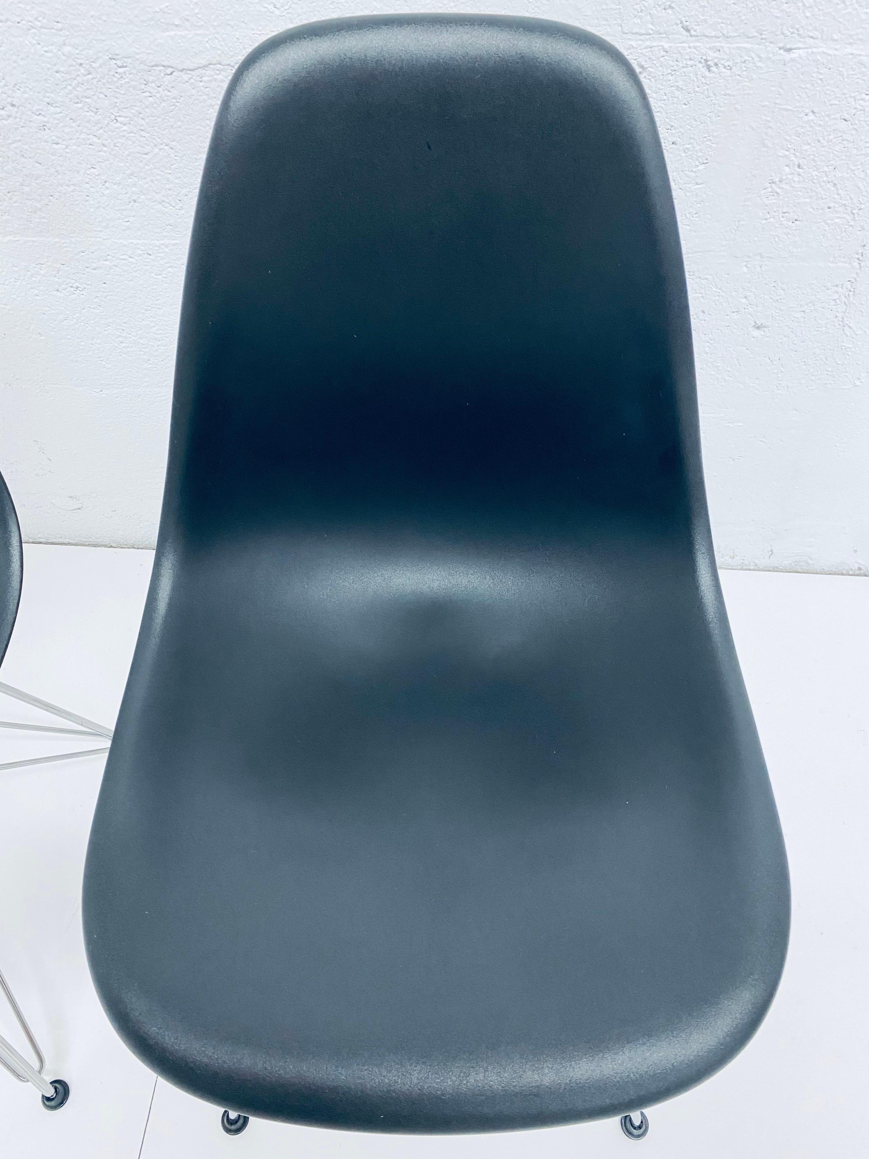 Mid-Century Modern Pair of Eames Black Molded Plastic Side Chair for Herman Miller