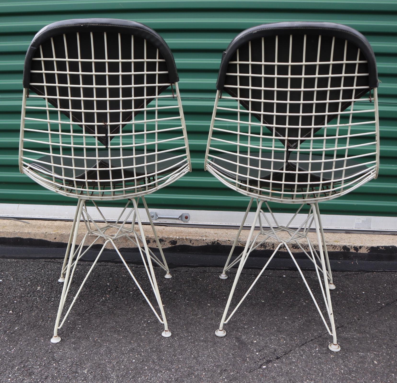 Mid-Century Modern Pair of Eames DKR-2 Bikini Wire Dining Chairs