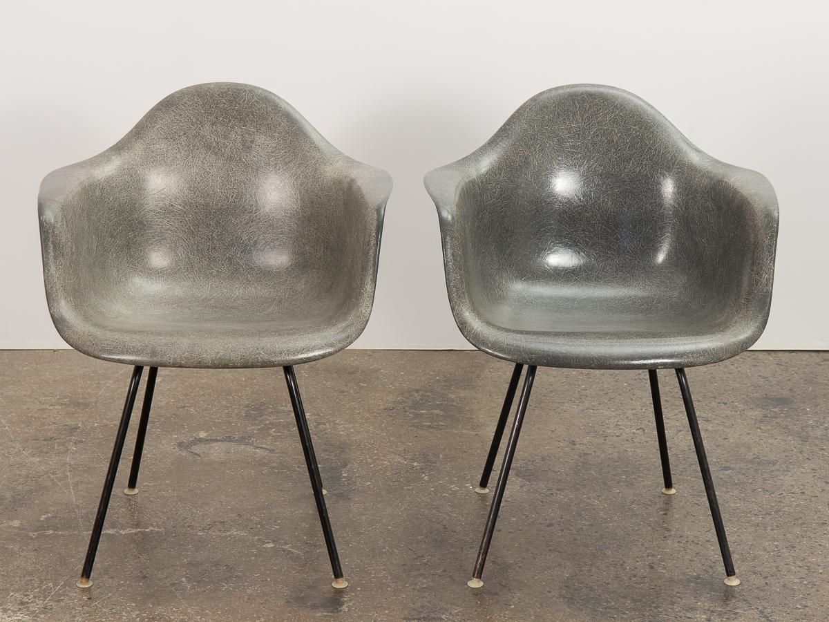 Mid-Century Modern Pair of Eames Elephant Hide Armchairs For Sale