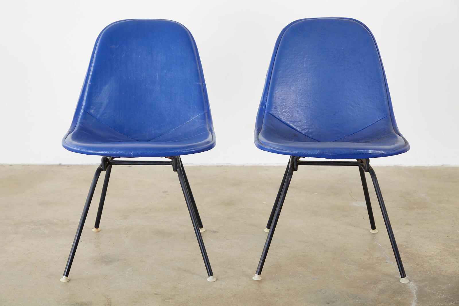 Mid-Century Modern Pair of Eames for Miller MKX Wire Mesh Chairs For Sale