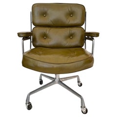 Pair of Eames Time Life Chairs in Olive Leather for Herman Miller, 1980s USA