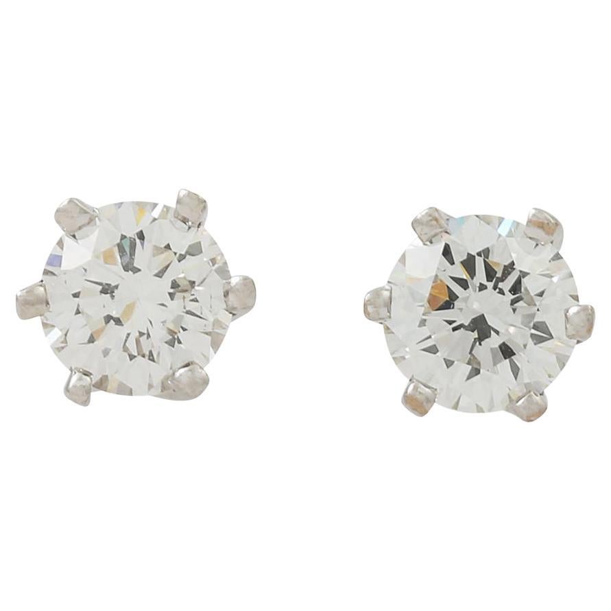 Pair of Diamond Ear Studs For Sale at 1stDibs
