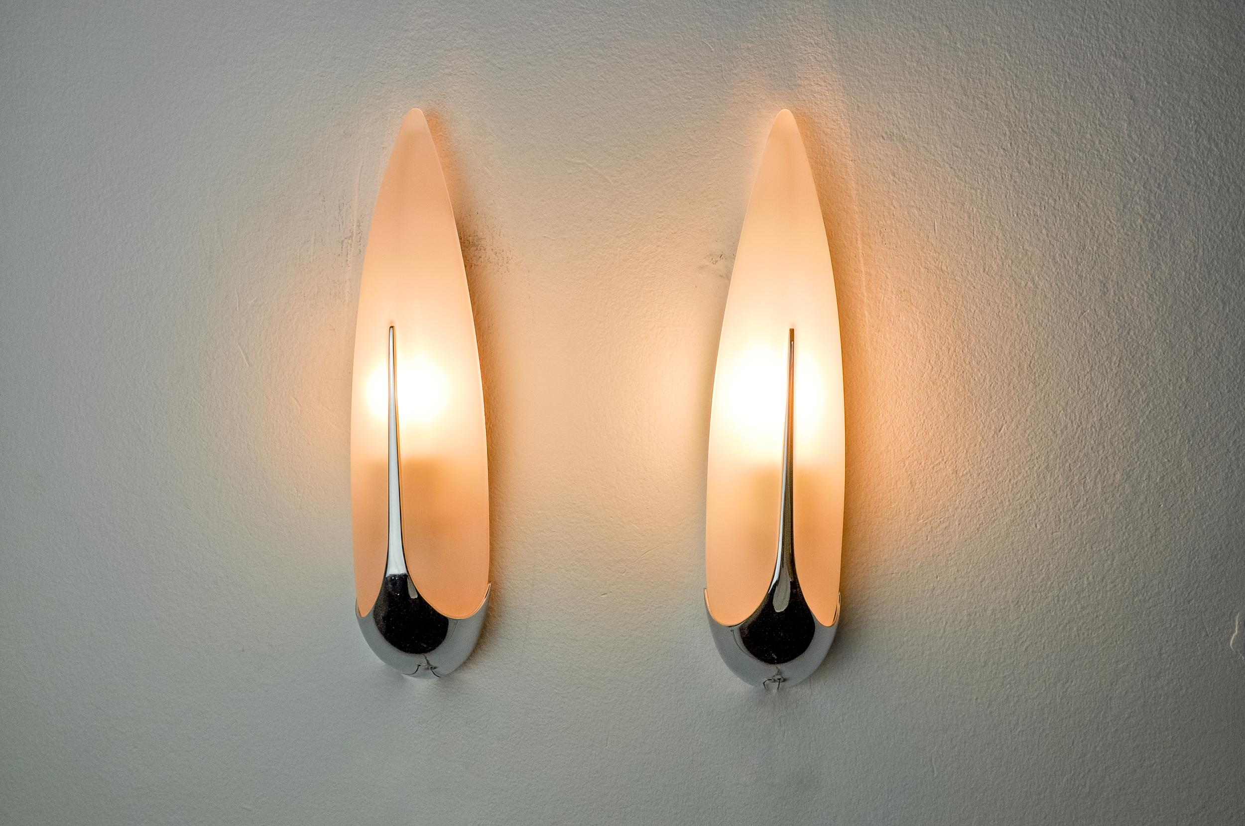 Coppia di applique 