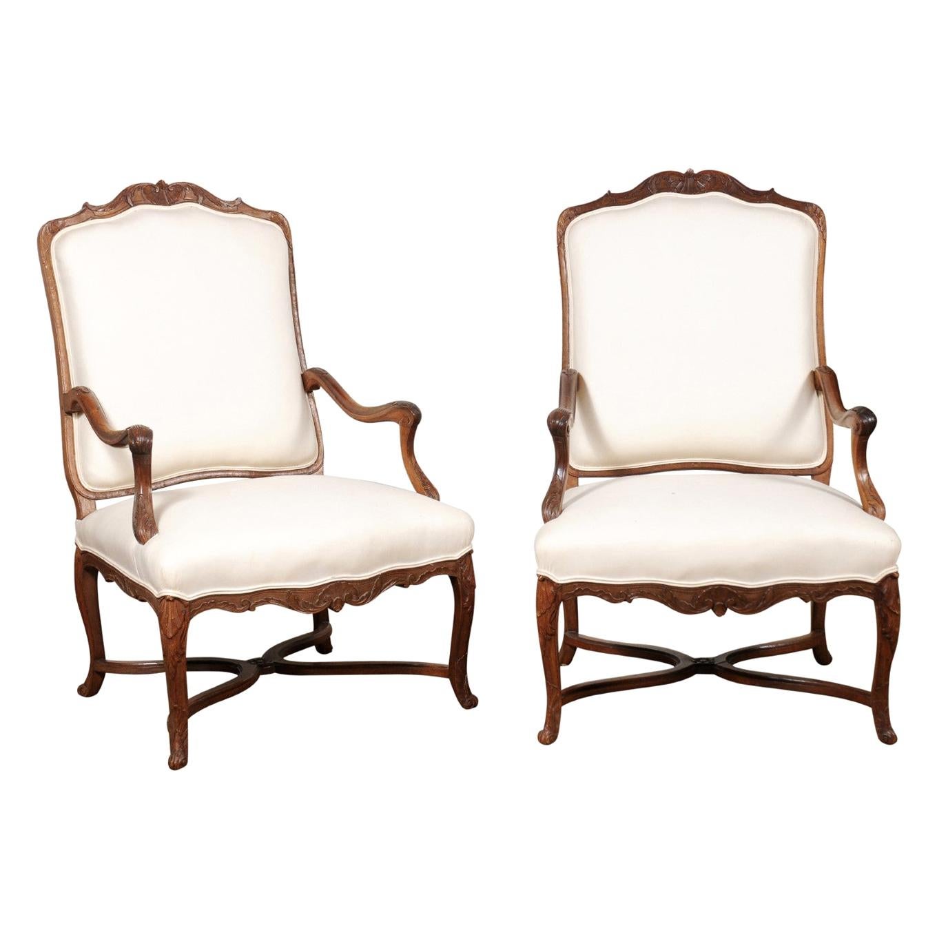 Pair of Early 18th Century French Régence Walnut Armchairs with New Upholstery